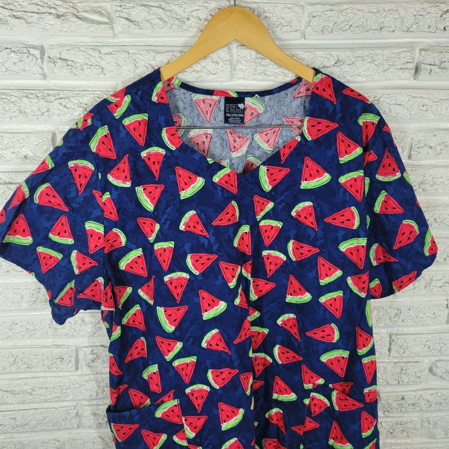 Zoe Chloe Unisex Scrub Top 2XL Plus Blue Pink Watermelons Cotton Medical Vet