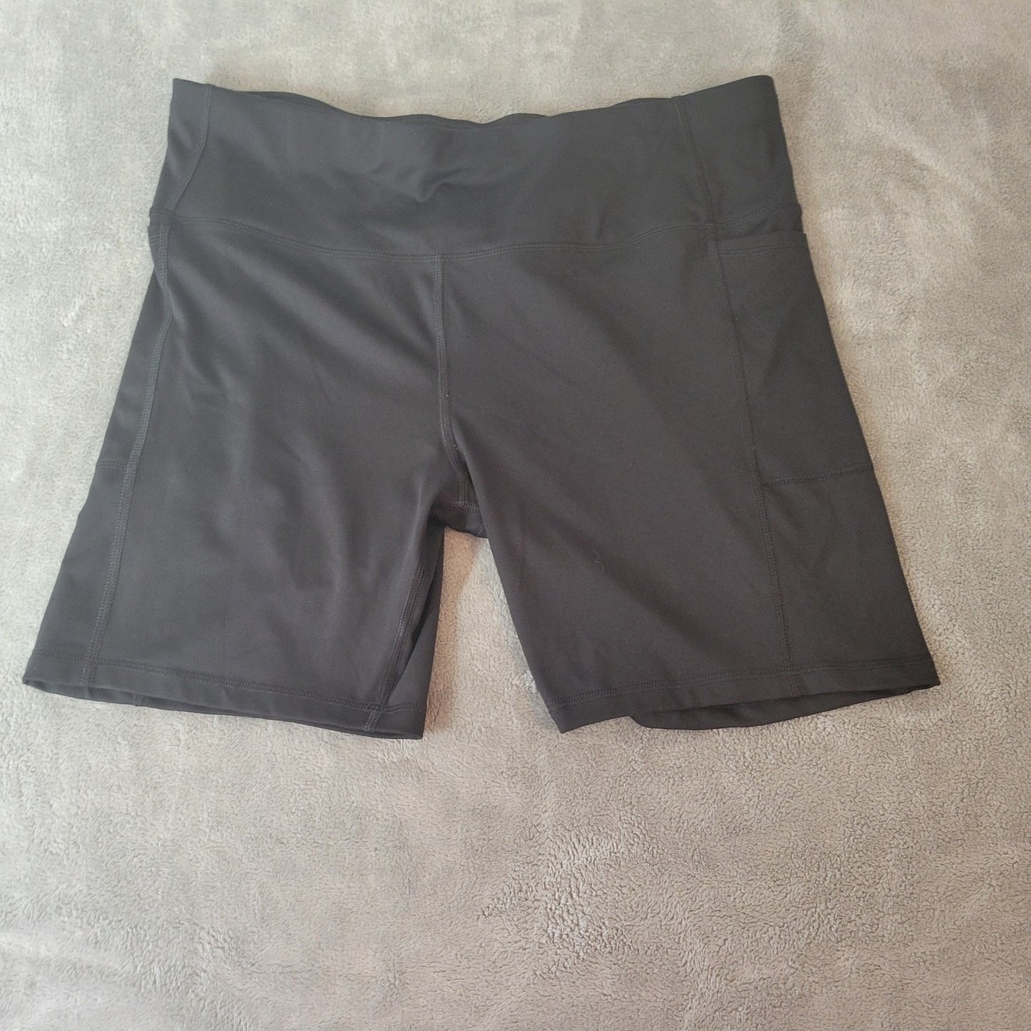Athletic Works Womens Shorts XXL 20 Plus Pull On Black Lightweight Poly Blend
