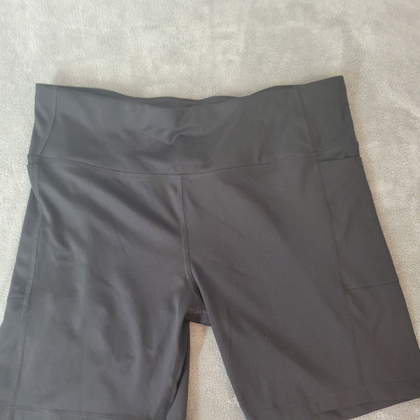 Athletic Works Womens Shorts XXL 20 Plus Pull On Black Lightweight Poly Blend