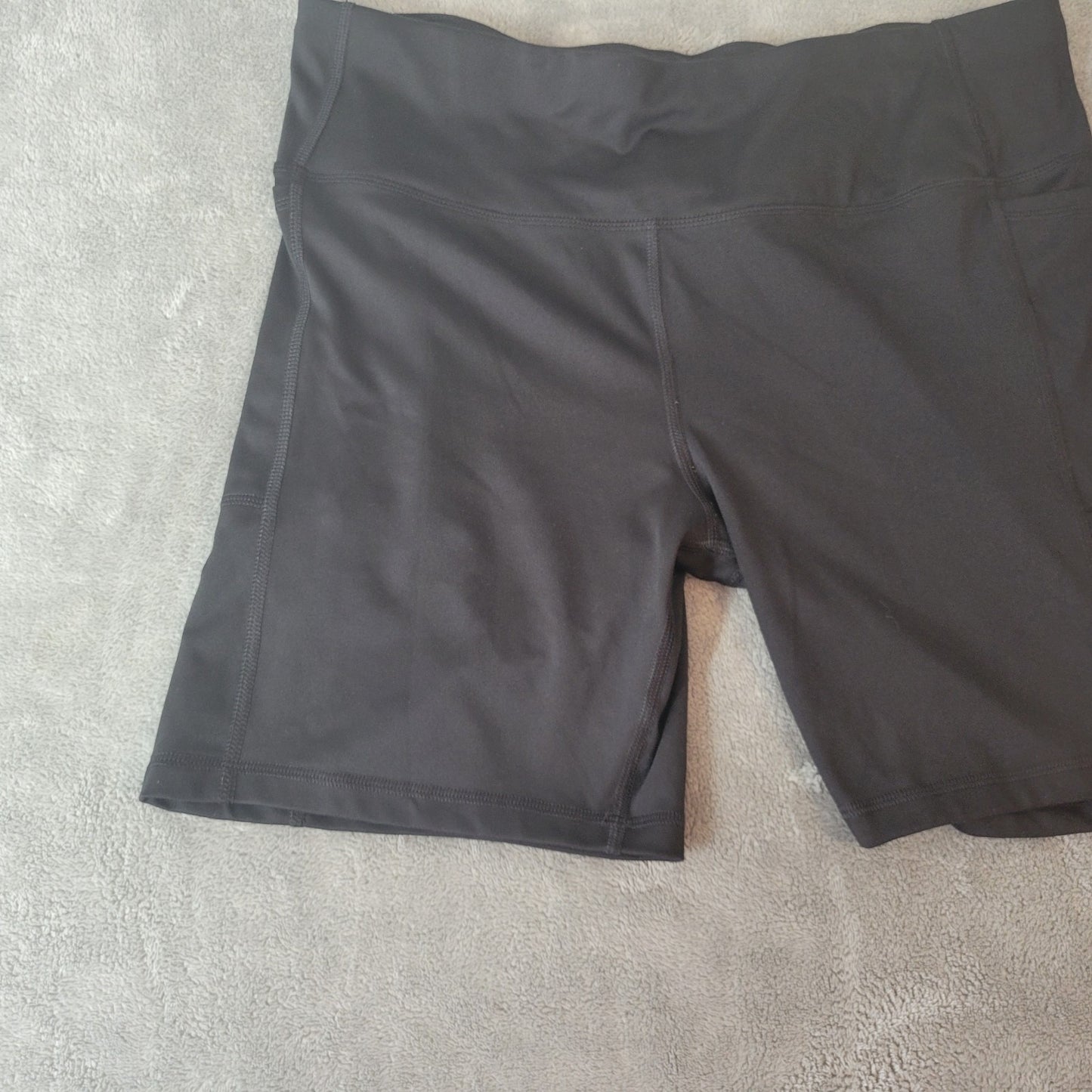 Athletic Works Womens Shorts XXL 20 Plus Pull On Black Lightweight Poly Blend