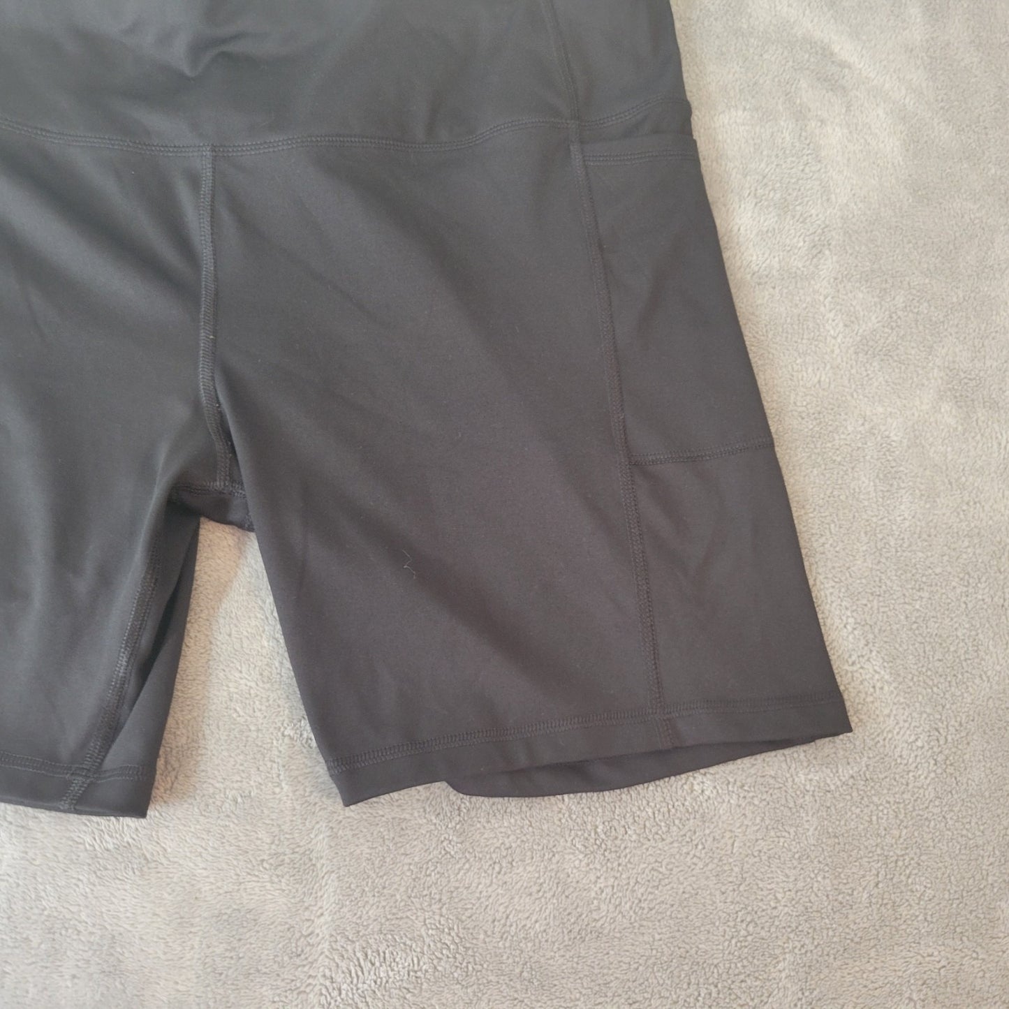 Athletic Works Womens Shorts XXL 20 Plus Pull On Black Lightweight Poly Blend