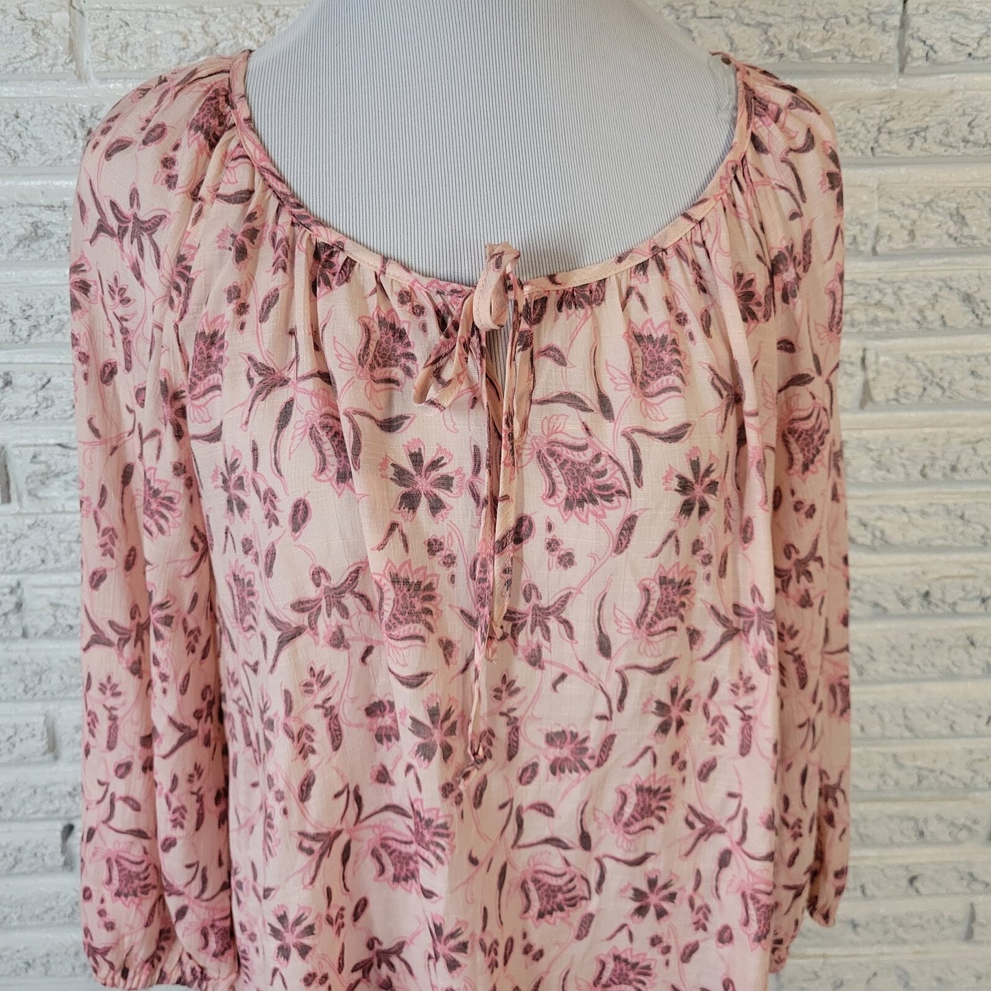 Como Vintage Womens Top XXL Plus Long Sleeve Pink Floral Keyhole Lightweight