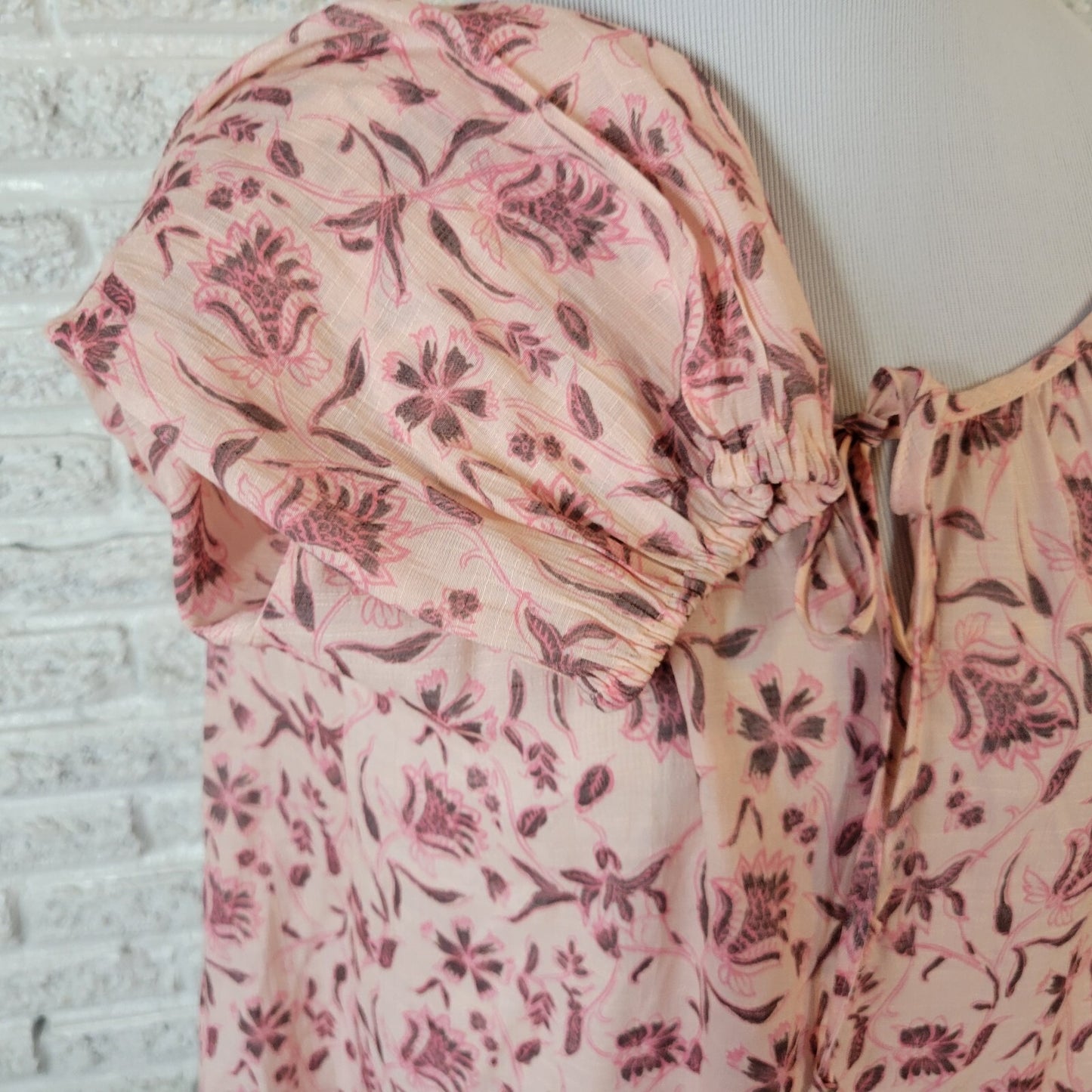 Como Vintage Womens Top XXL Plus Long Sleeve Pink Floral Keyhole Lightweight