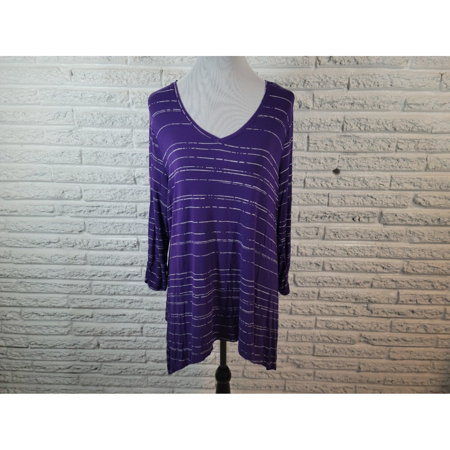 Apt 9 Women Top Extra Large Tee Tunic 3/4 Sleeve Asymmetric Shark Bite Purple