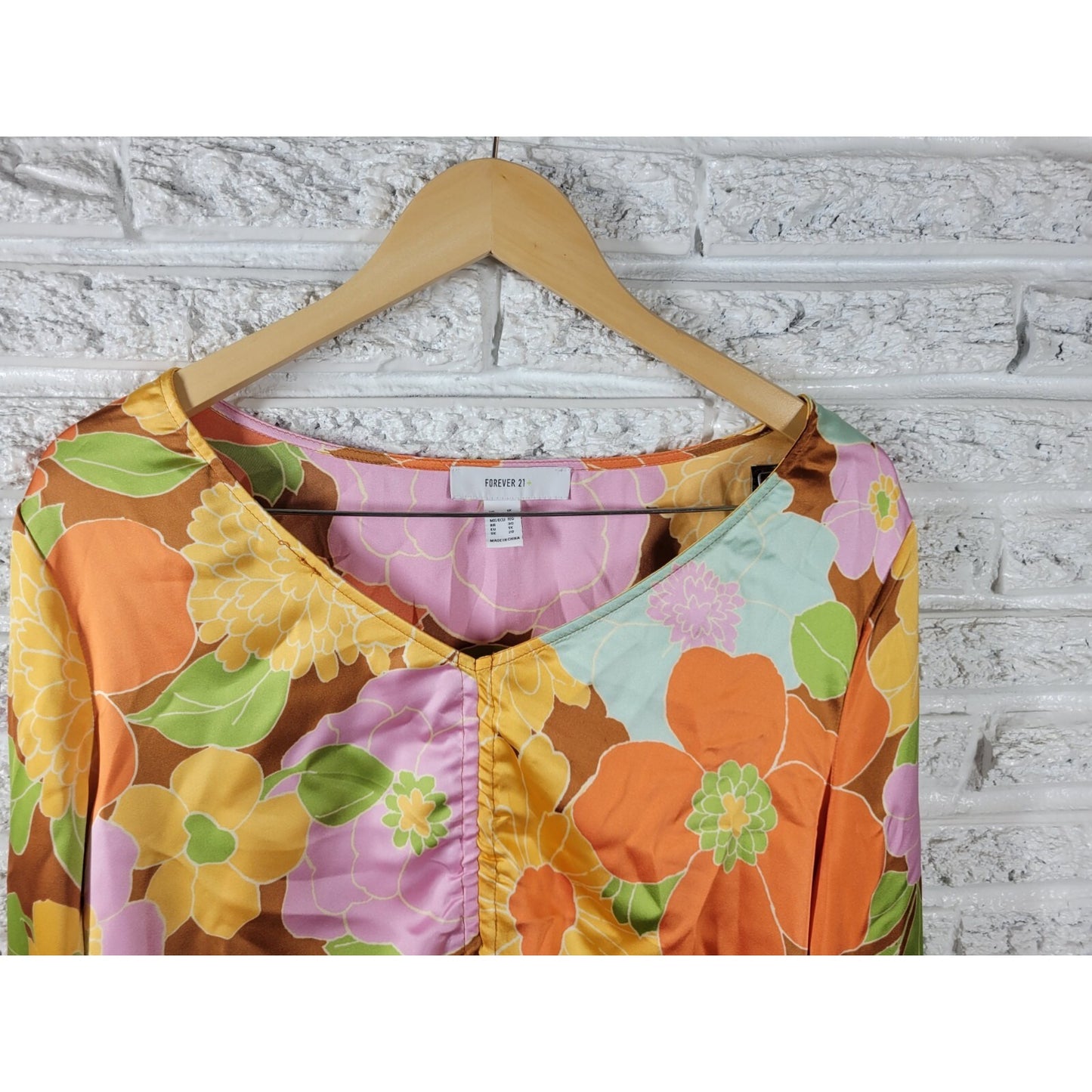 Forever 21 Women Top 1X Plus Crop Boho Festival Orange Floral Tie Front Side Zip