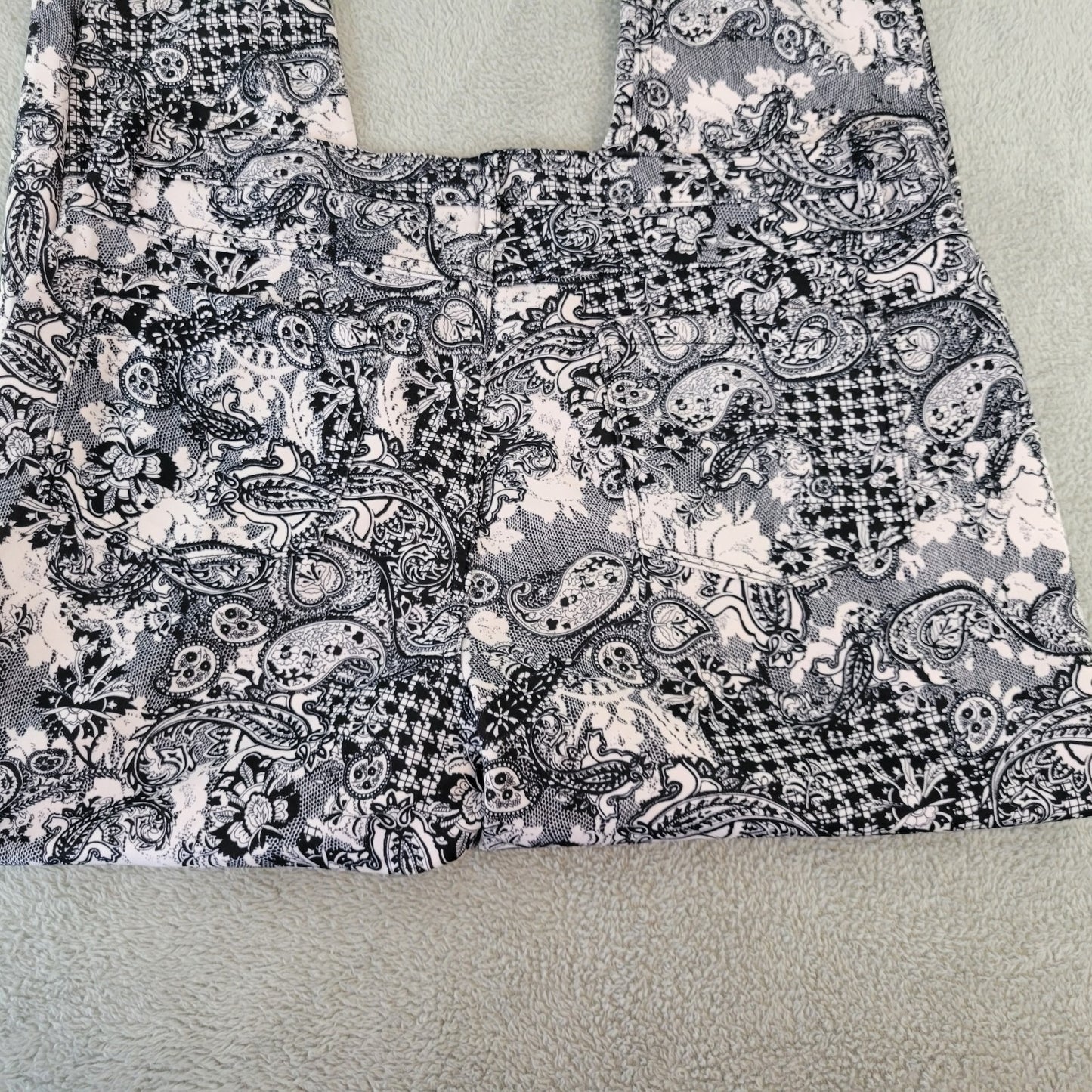 Savage Art Womens Pants 2X Plus Zip Fly Black White Paisley Lightweight Comfy