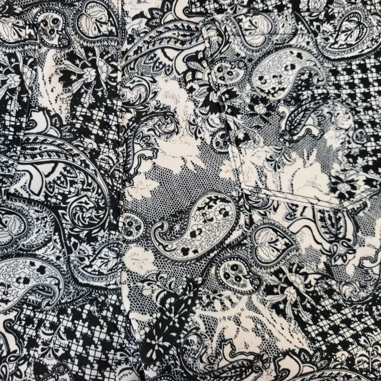 Savage Art Womens Pants 2X Plus Zip Fly Black White Paisley Lightweight Comfy