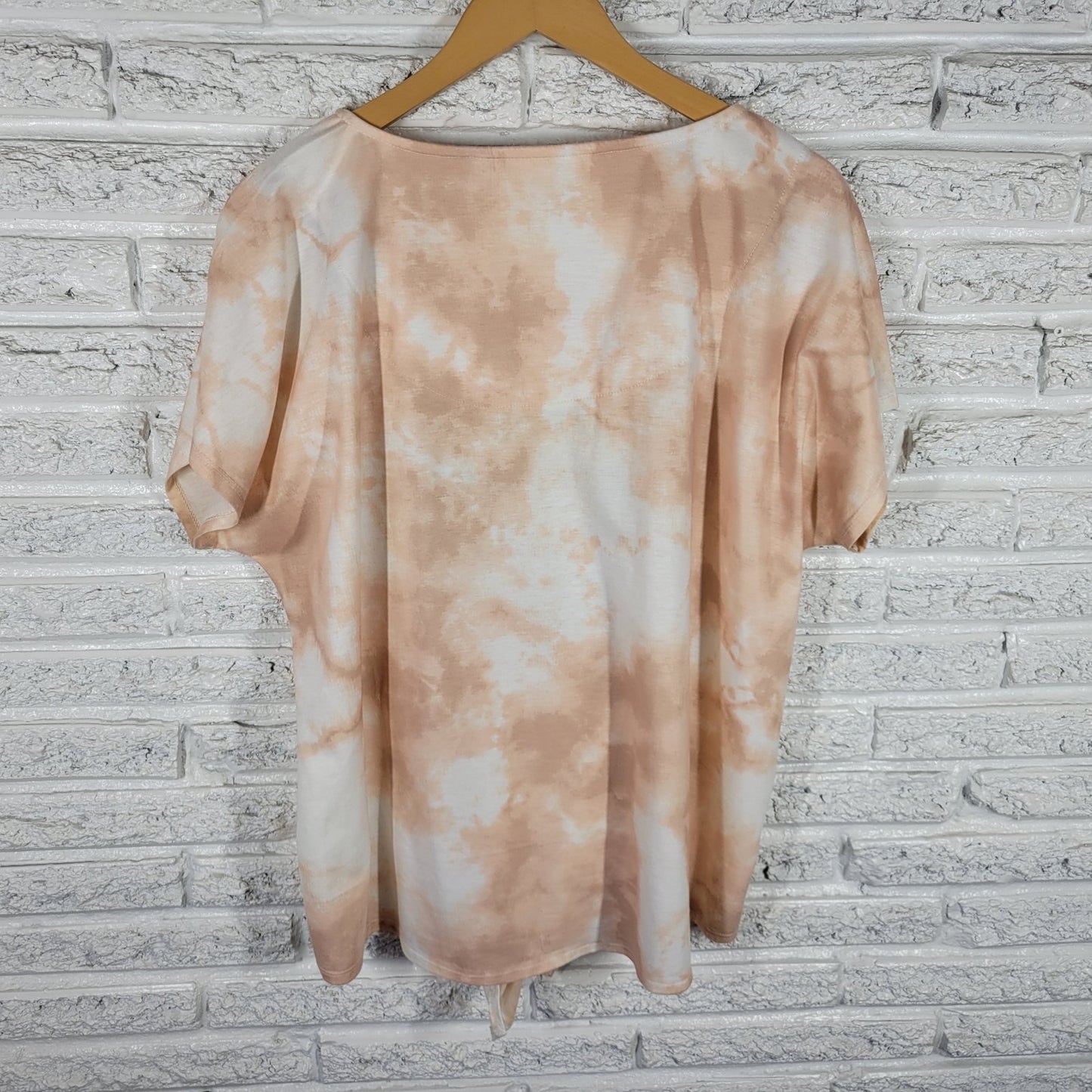 Coral Bay Womens Top 2X Plus Tee Tan Tie Dye Marine Life Front Tie Studded