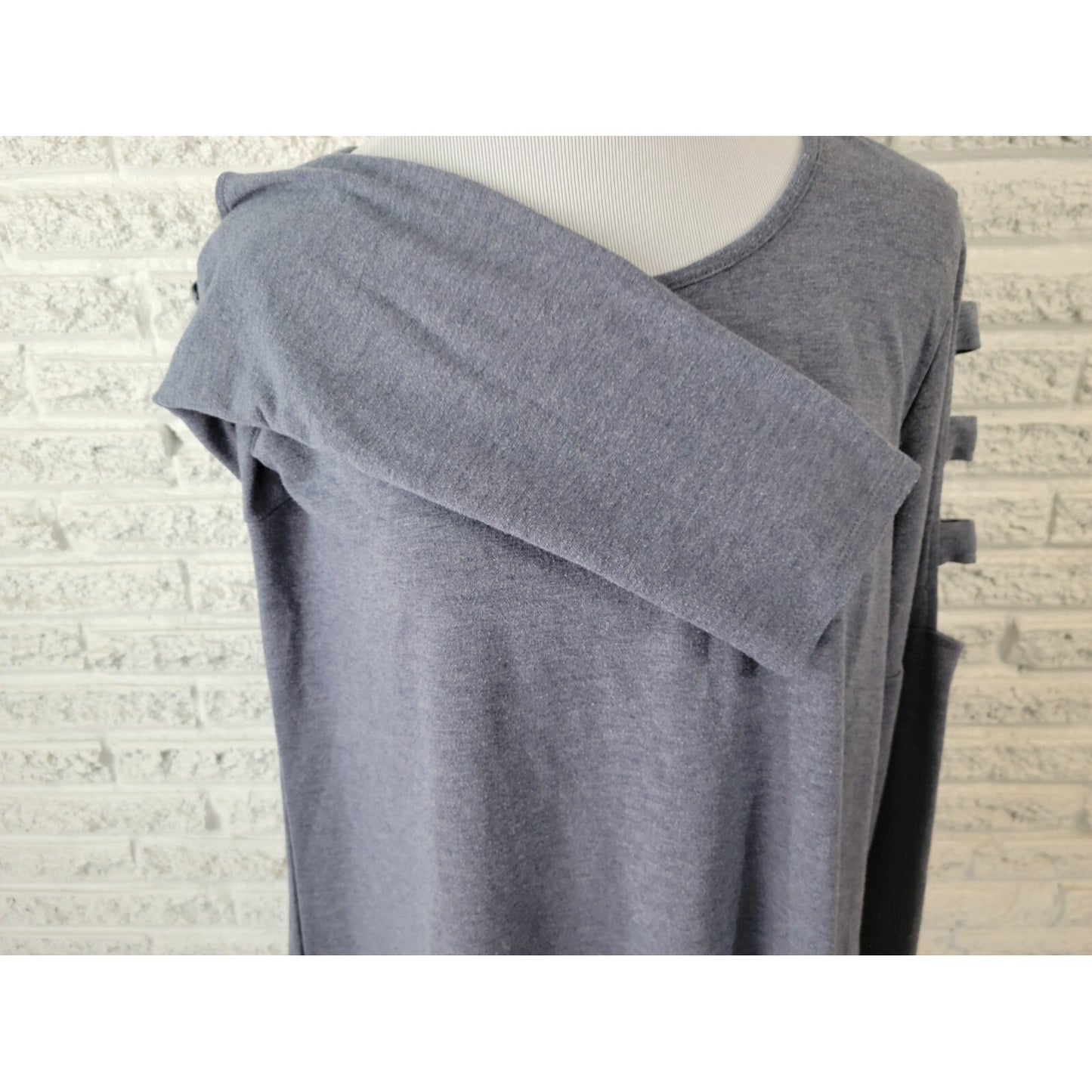 Apt 9 Women Top Extra Large XL Tunic Knit Blue Cut Out Sleeves Asymmetric Casual