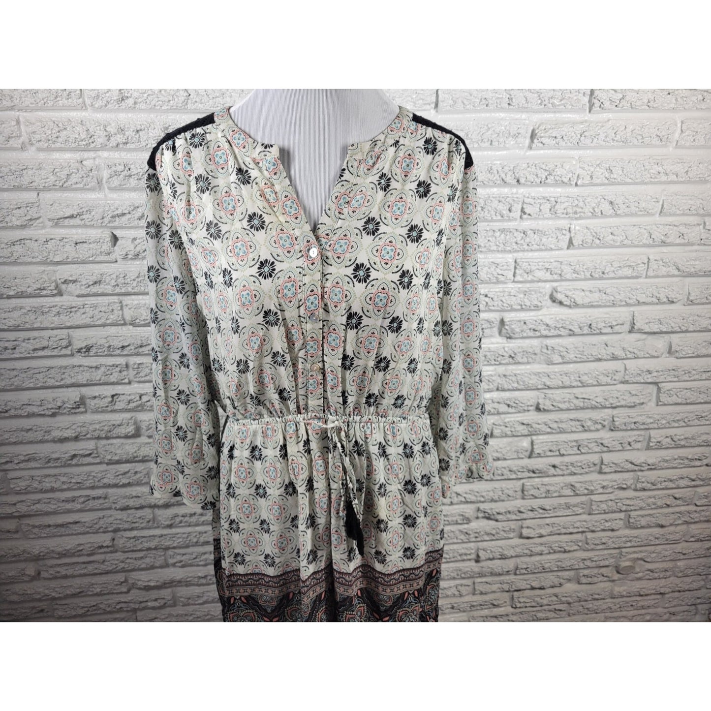 Signature Studio Women's Size XL Tunic Dress Black Geometric Long Sleeve Crochet
