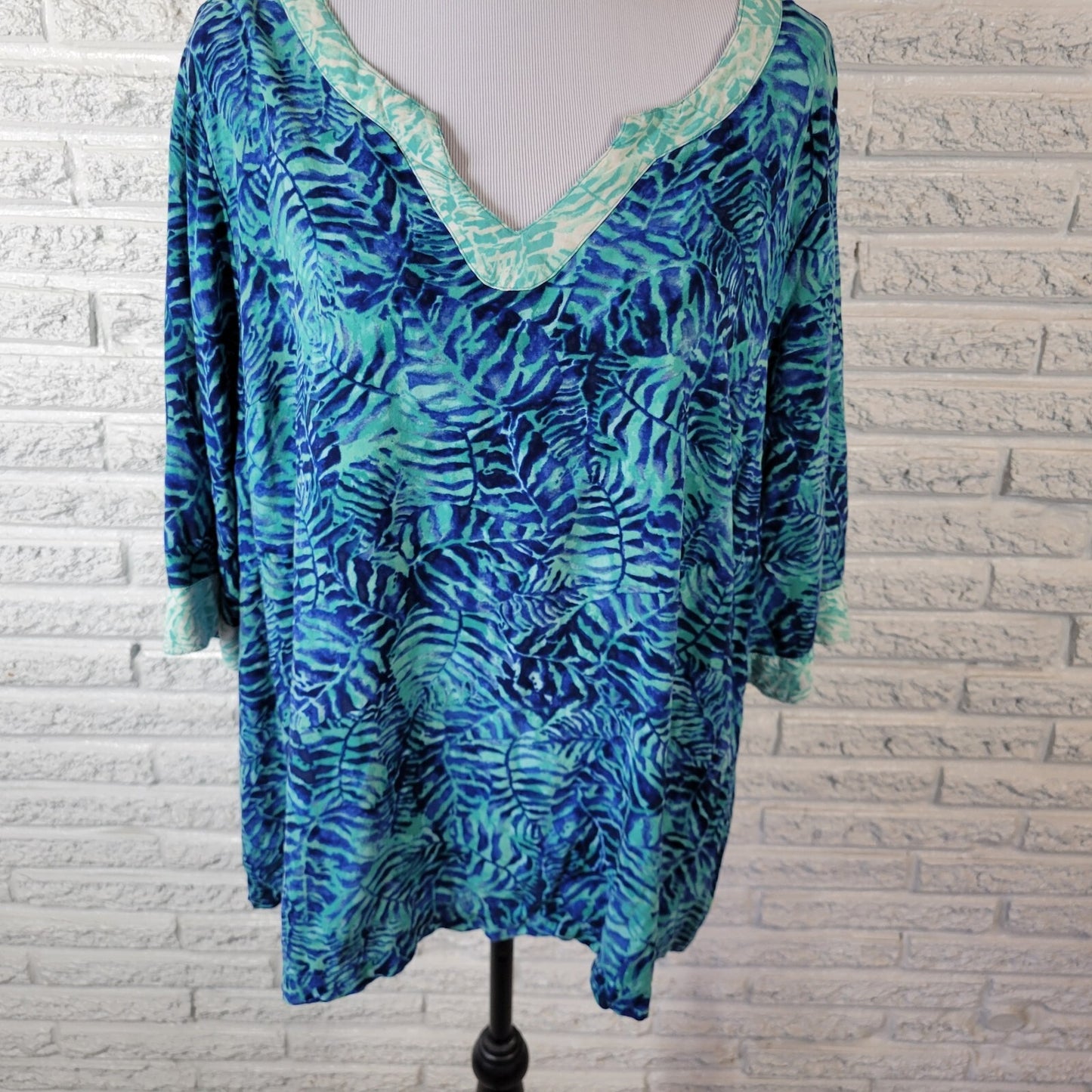 Catherines Womens Top 2XWP Plus Petite 3/4 Sleeve Blue Floral Rayon Lightweight