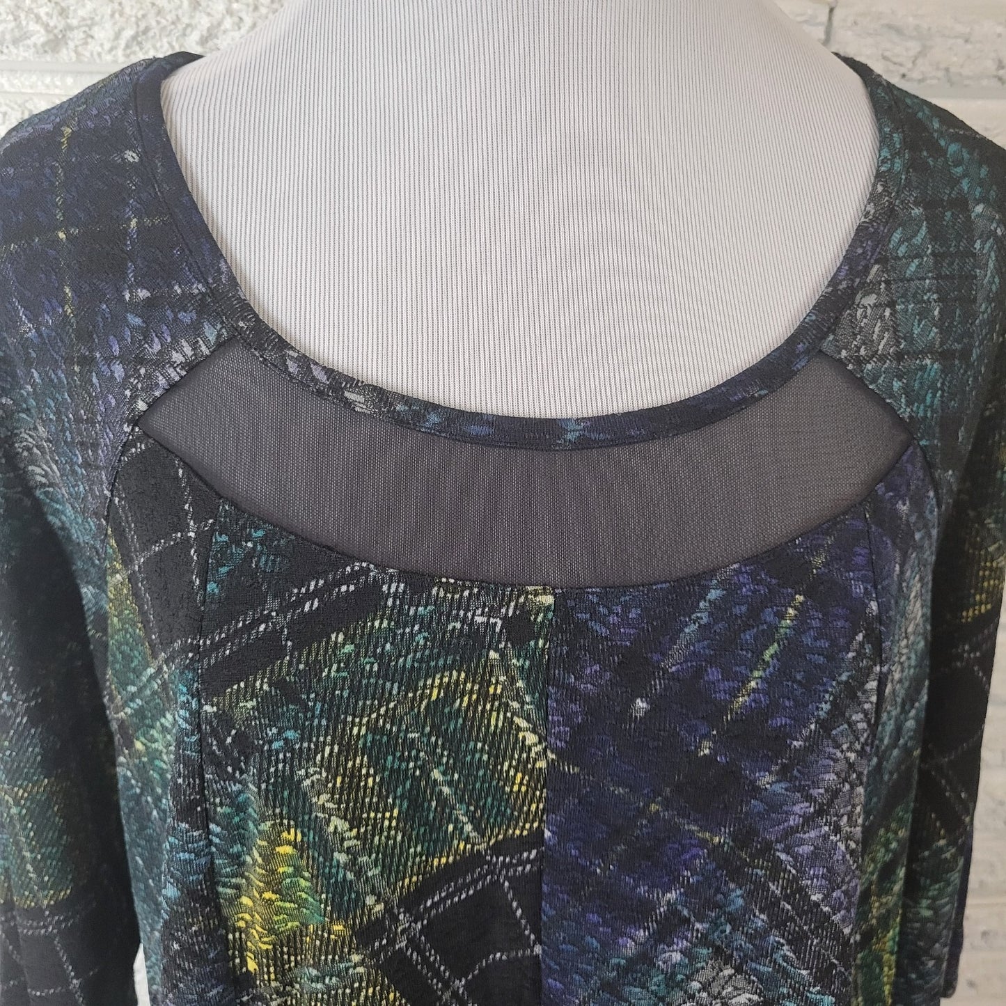 Catherines Womens Top 0X Plus 14 16 Tunic 3/4 Sleeve Mesh Hem Blue Black Plaid