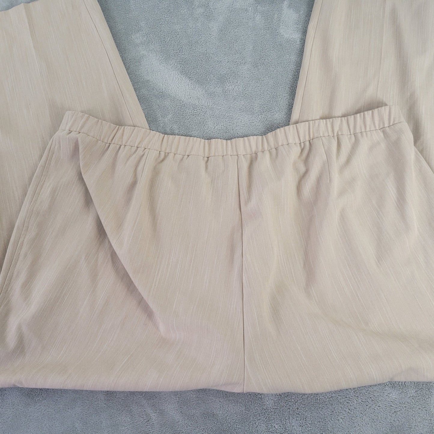 Investments II Women Pants 24W Plus Pull On Straight Leg Beige Poly Blend Office