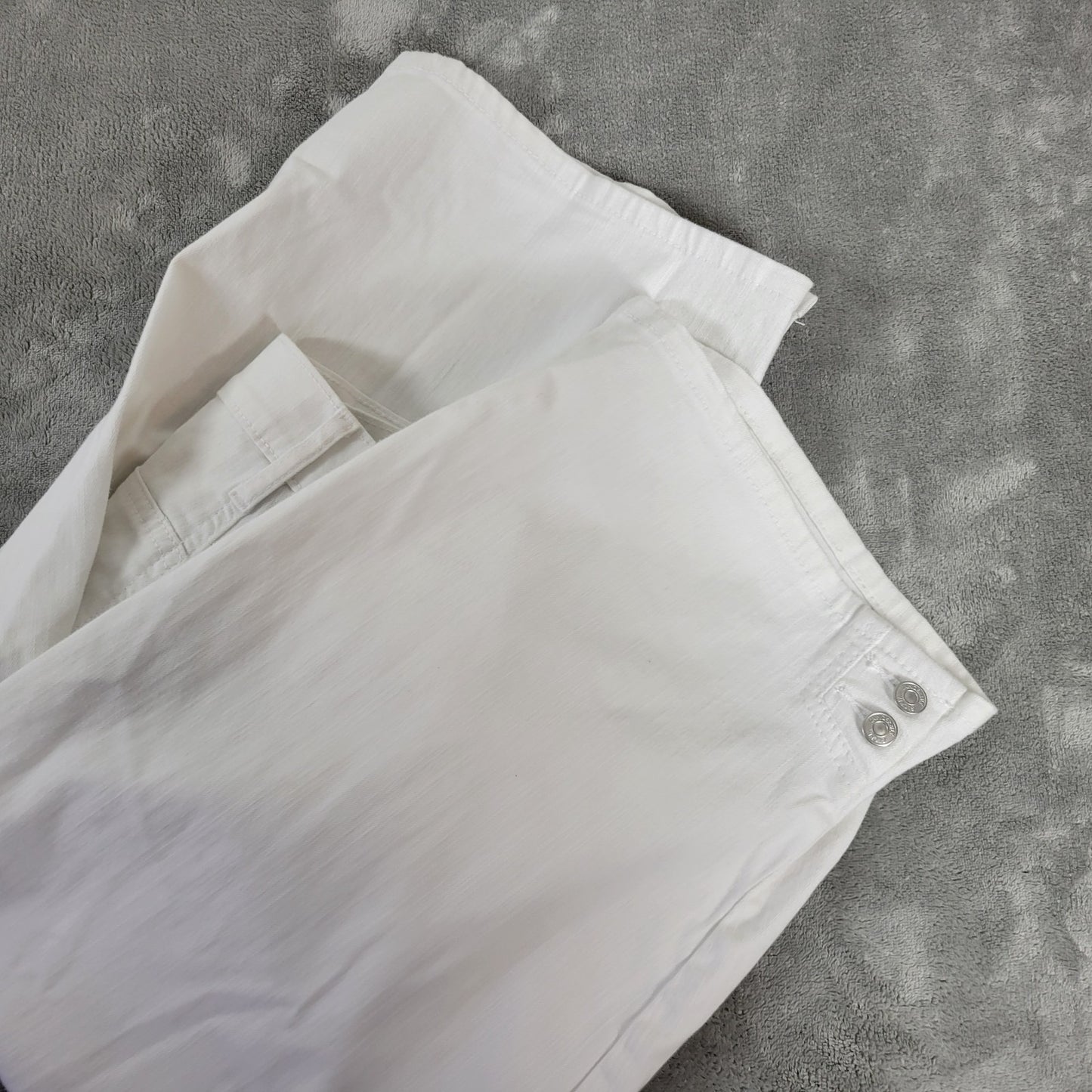 Gloria Vanderbilt Womens Shorts 18 Plus Skimmer Capri Slimming White Zip Fly