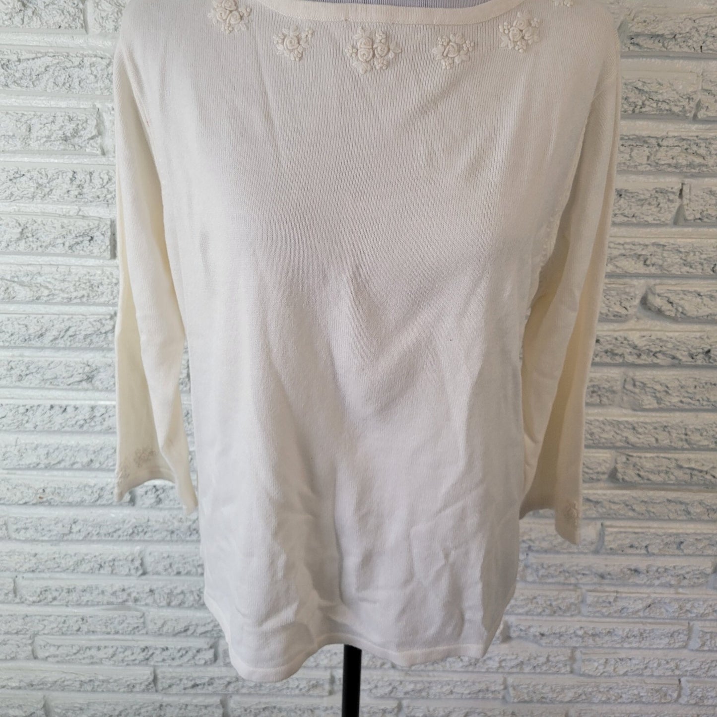 Sag Harbor Womens Top Extra Large 3/4 Sleeve White Acrylic Soft Embroidered