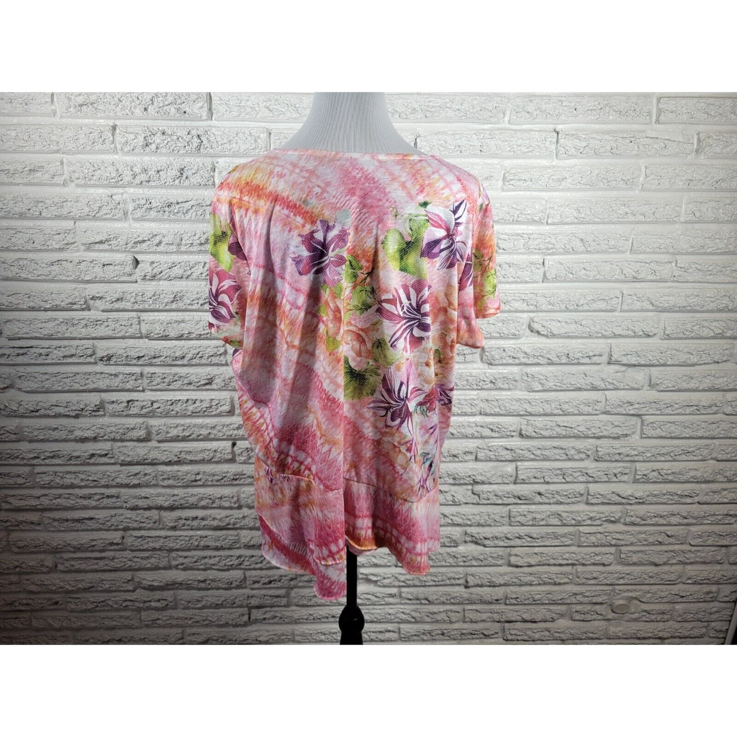 Time Tru Women Top XXL 20 Tee Cap Sleeve Pink Floral Tiered Rhinestone Polyester