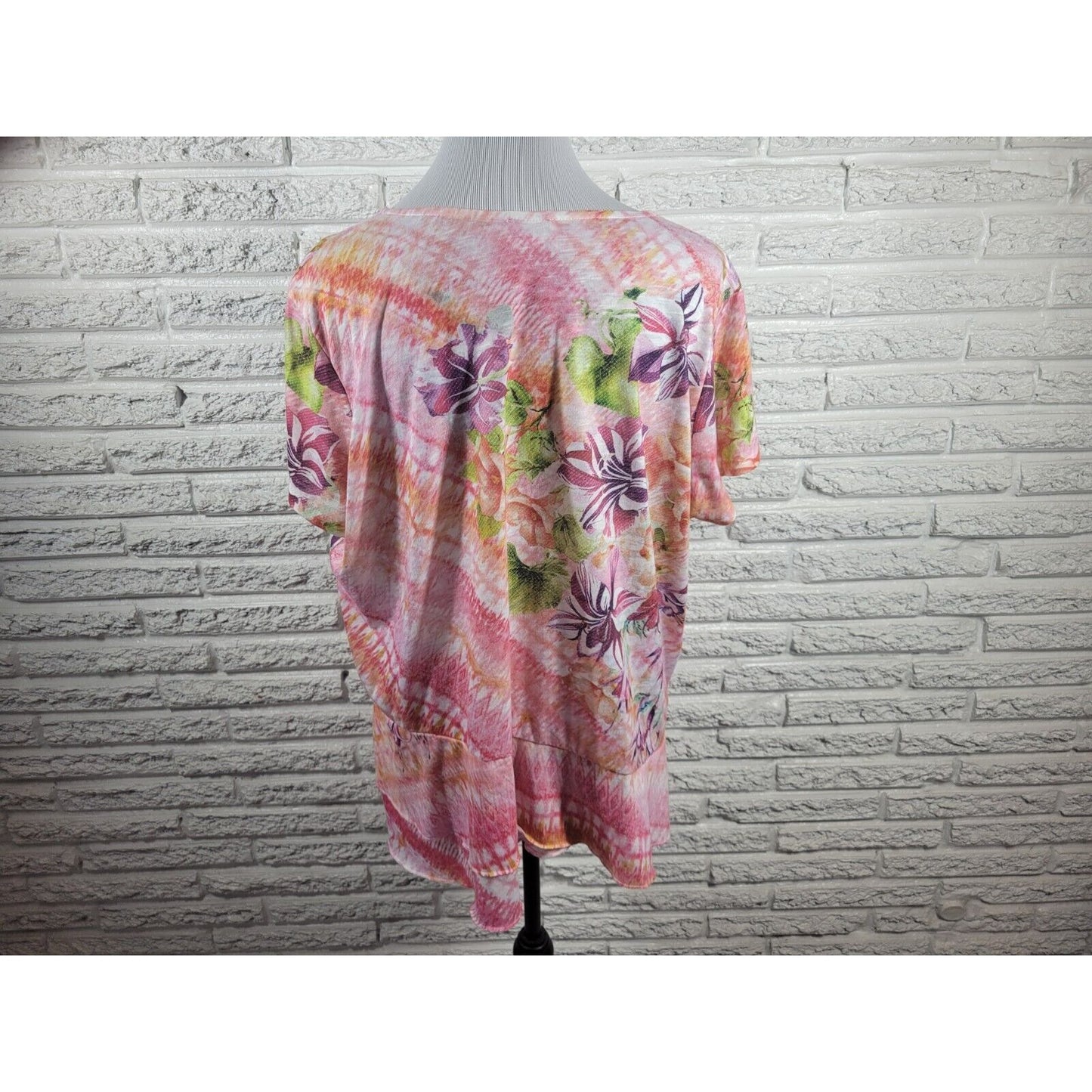 Time Tru Women Top XXL 20 Tee Cap Sleeve Pink Floral Tiered Rhinestone Polyester