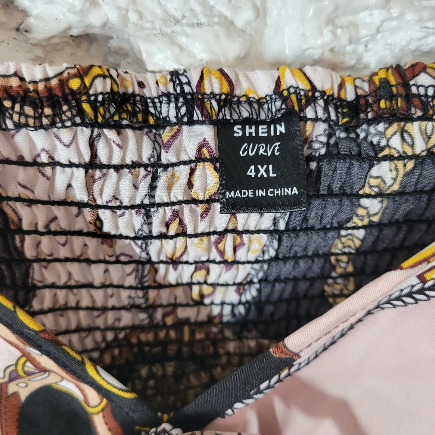 Shein Curve Womens Top 4XL Plus Swing Camisole Adjustable Spaghetti Black Gold