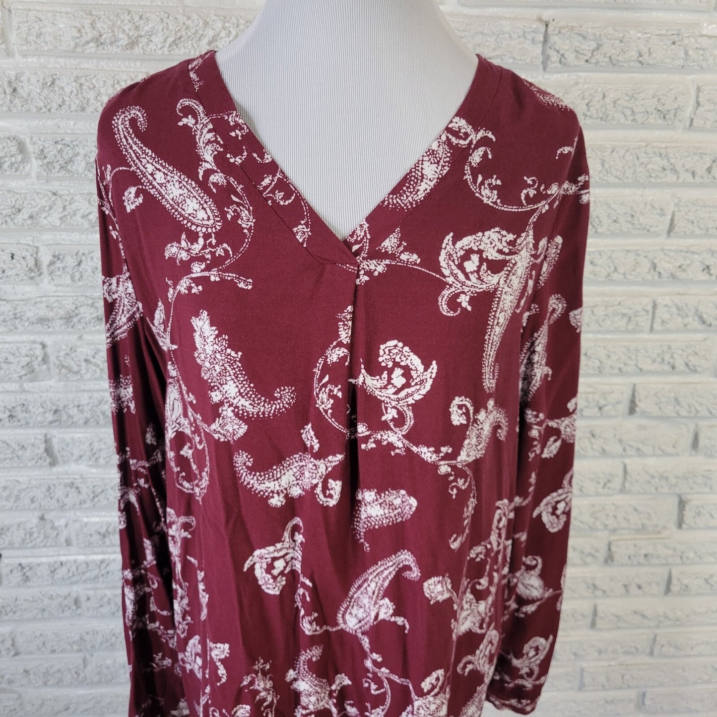 Kim Rogers Womens Top Extra Large Tunic Burgundy Paisley Rayon Asymmetric