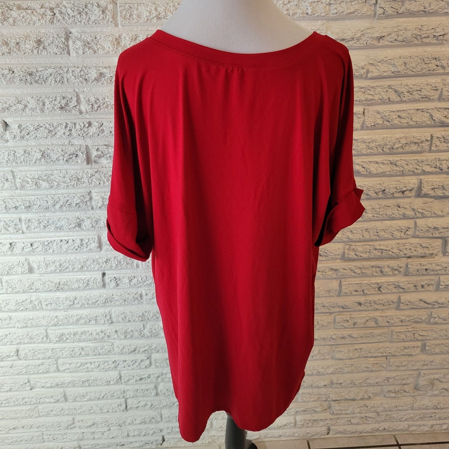 Zenana Womens Top 1X Plus Tee Cuff Short Sleeve Red Polyester Blend Comfy Casual