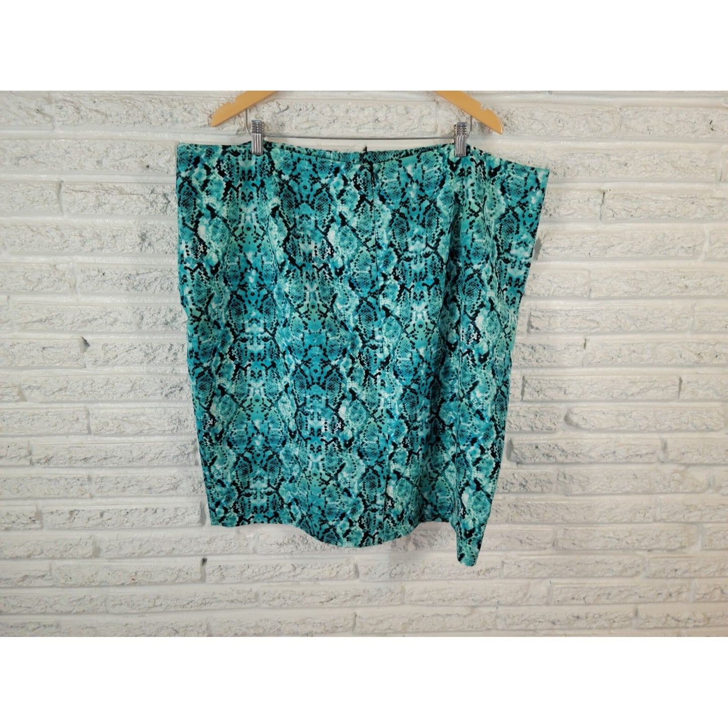 Liz Claiborne Womens Skirt 24W Plus Pencil Blue Animal Print Lined Zip Career