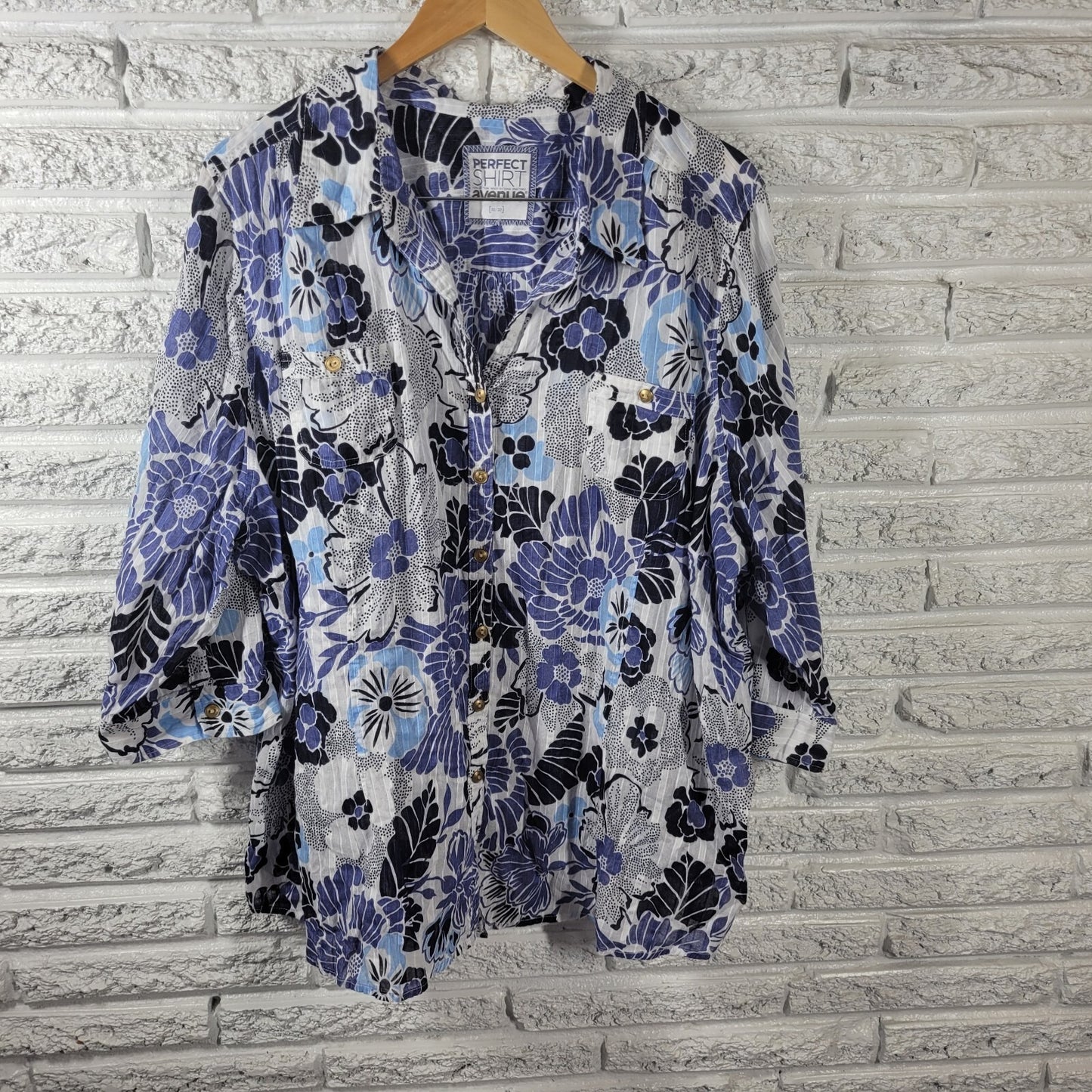 Avenue Perfect Shirt Womens Top 30 32 Plus Roll Tab Sleeve Blue Floral Sheer