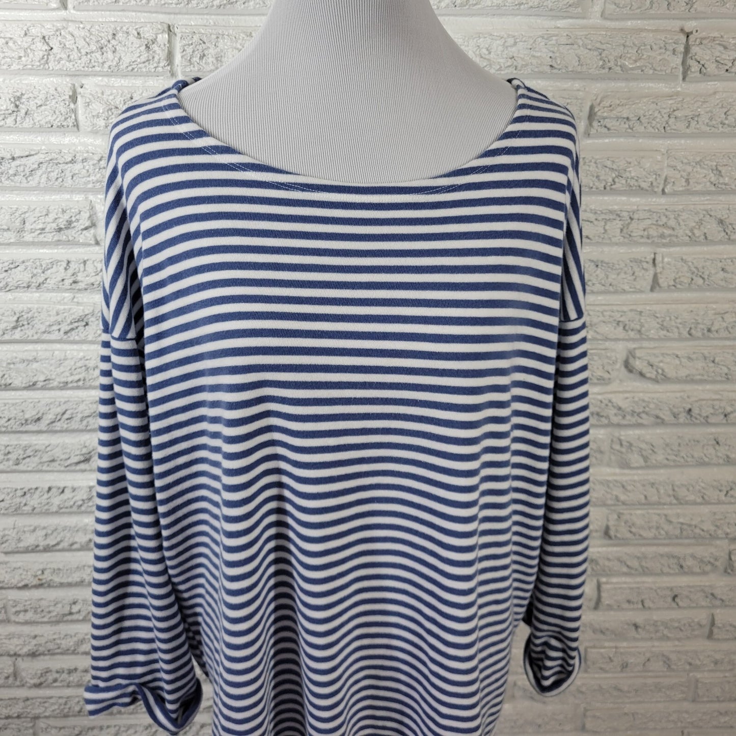 Old Navy Women Top XXL Plus Tee Cuff Sleeve Blue Stripe Cotton Blend Lightweight
