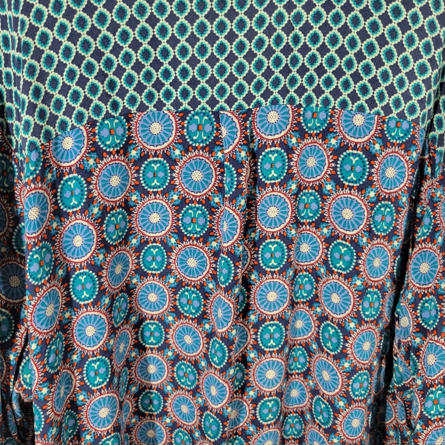 Cato Womens Top 26 28 Plus Long Sleeve Blue Red Geometric Lightweight Rayon