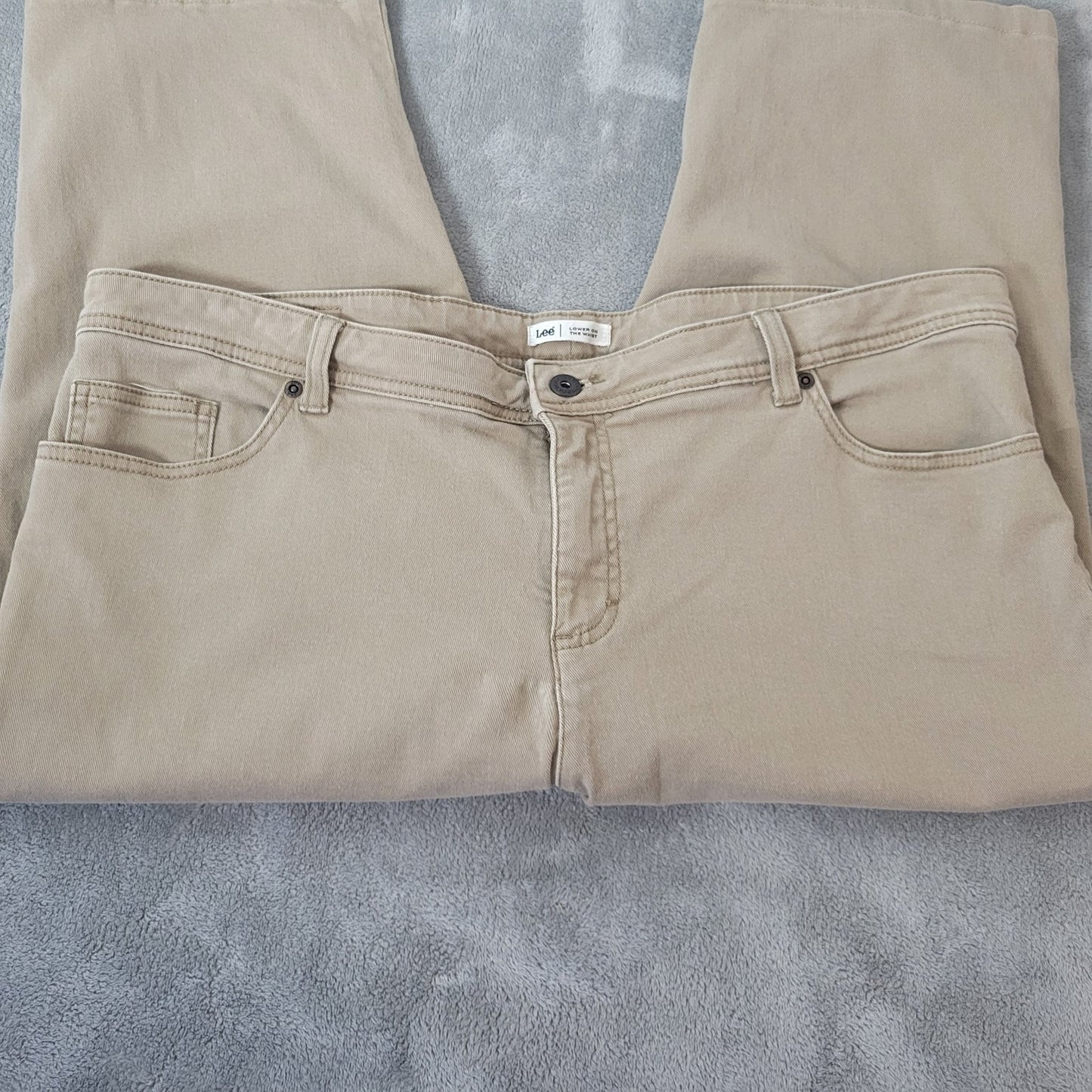 Lee Women Jeans 18W Plus Capri Lower on Waist Beige Denim Zip Fly Comfy Pockets