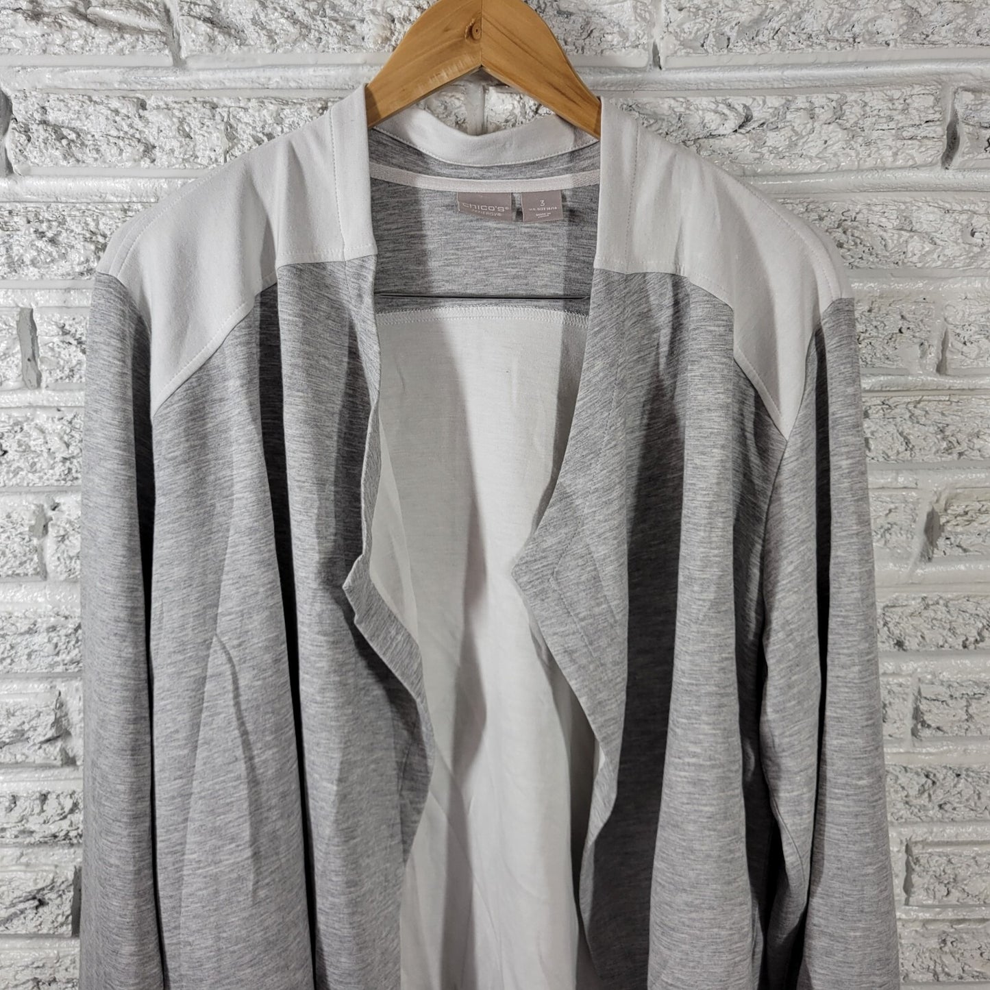 Chicos Womens Sweatshirt 3 Standard XL Cardigan Open Cuff Sleeve Gray Casual