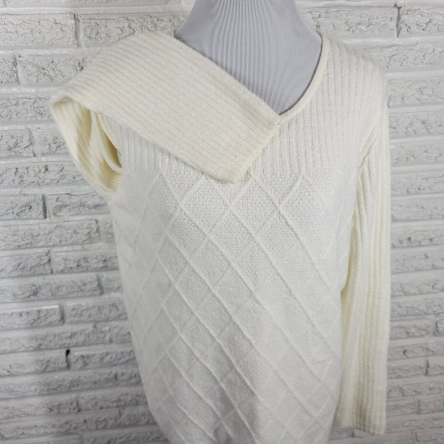 Croft Barrow Womens Sweater XL Long Sleeve Lightweight Pullover White Office