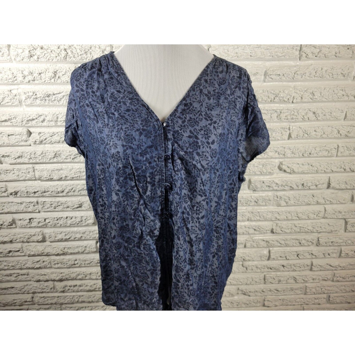 Liz Claiborne Womens Top Extra Large Cap Sleeve Blue Button Up Lightweight