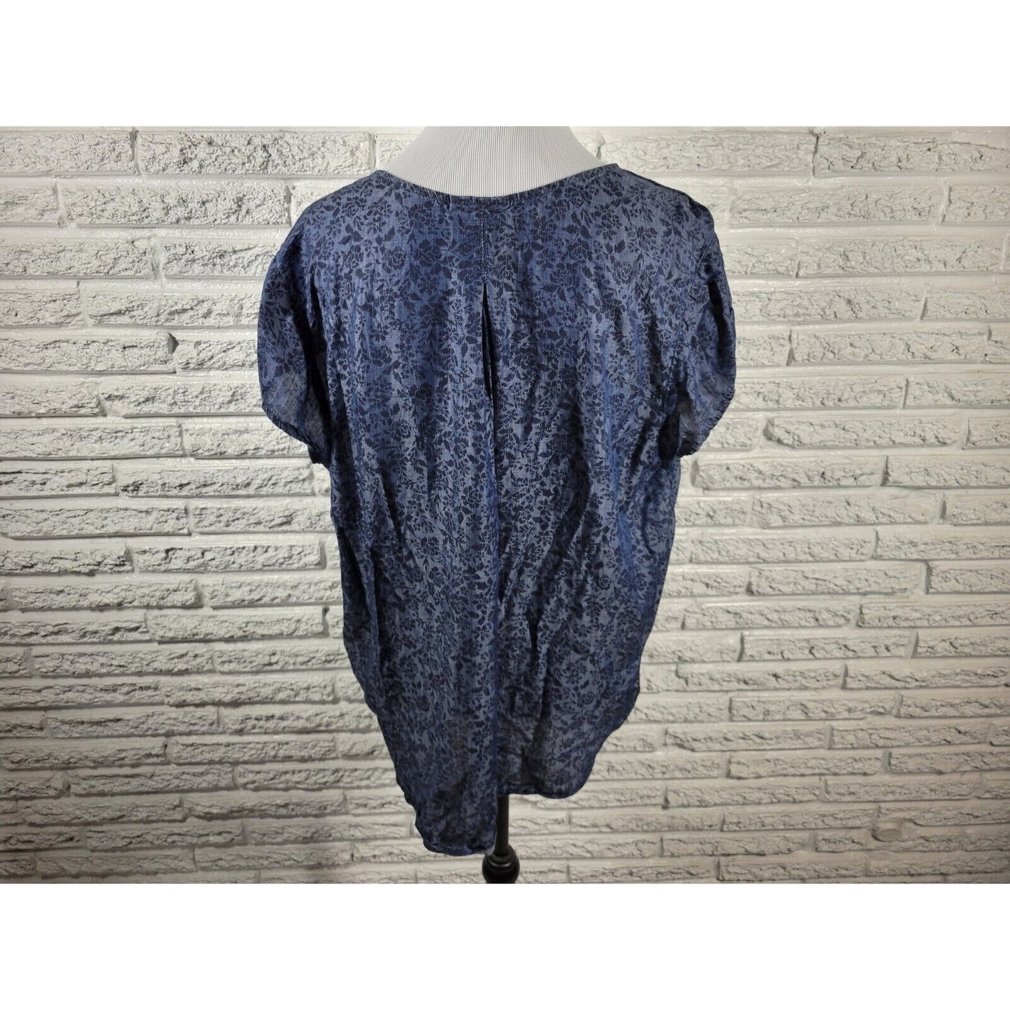 Liz Claiborne Womens Top Extra Large Cap Sleeve Blue Button Up Lightweight