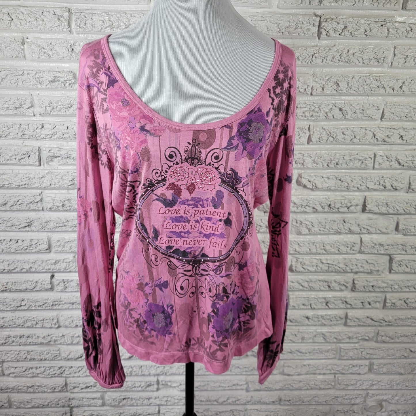 Vintage Suzie Womens Top Extra Large XL Pink Love Patient Kind Never Fails Studs