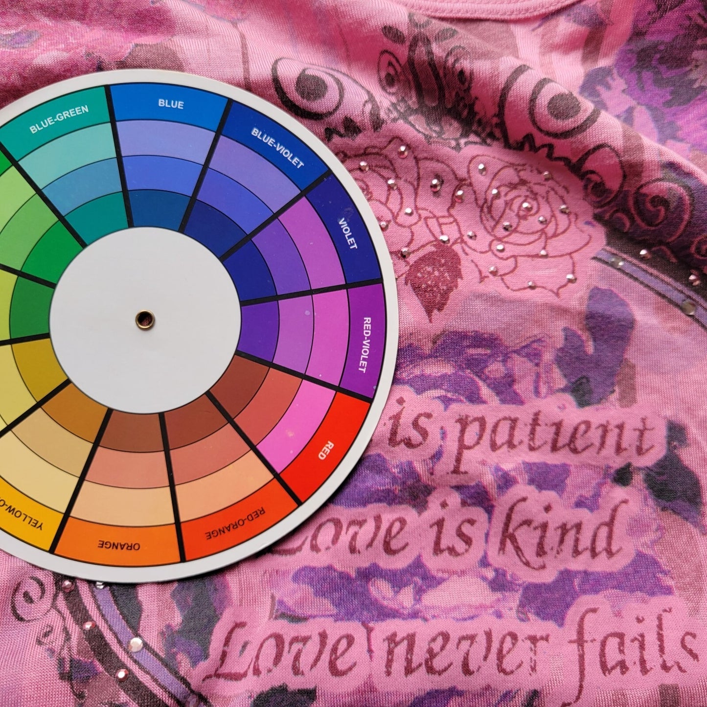 Vintage Suzie Womens Top Extra Large XL Pink Love Patient Kind Never Fails Studs