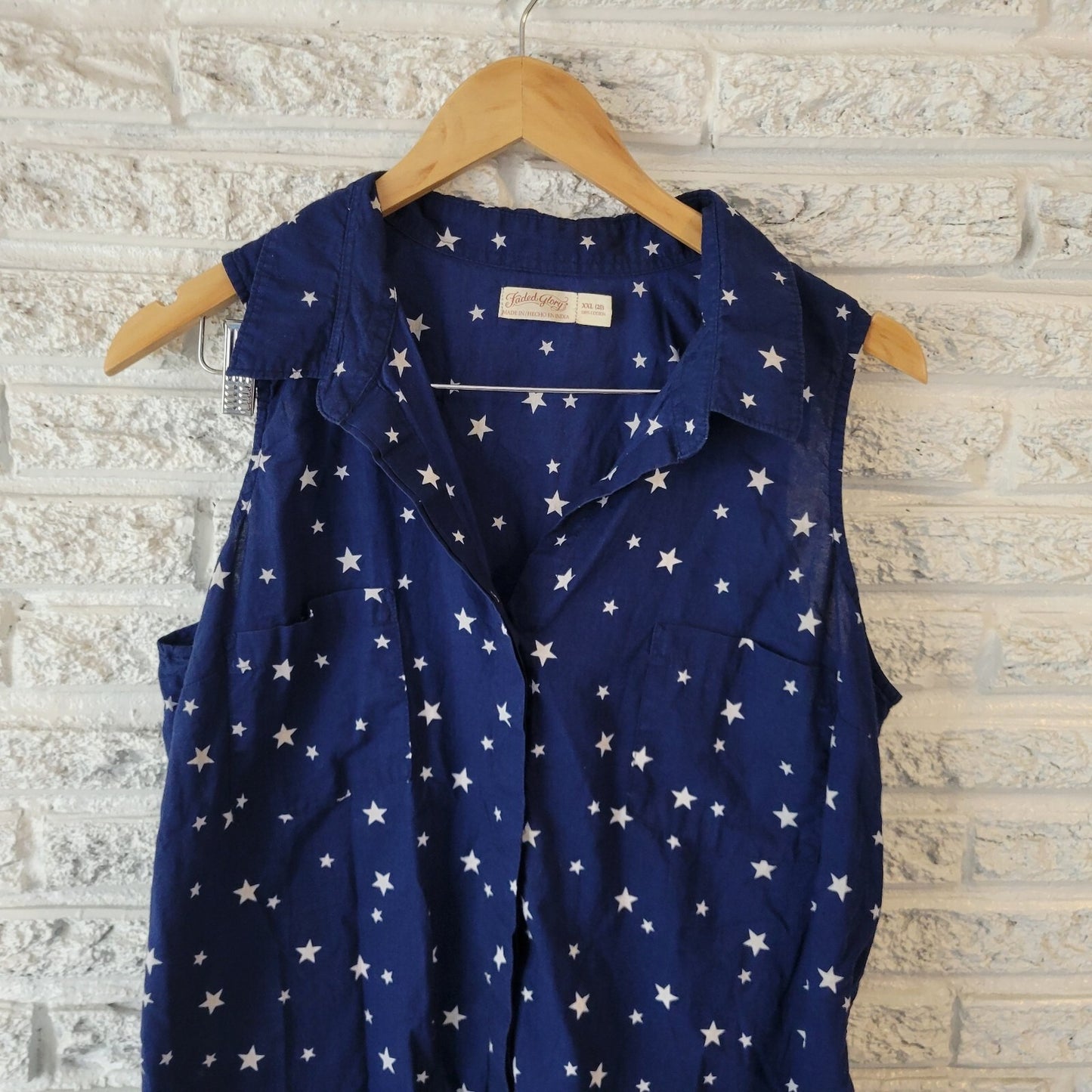 Faded Glory Womens Top XXL 20 Plus Sleeveless Button Up Blue Stars Cotton Collar