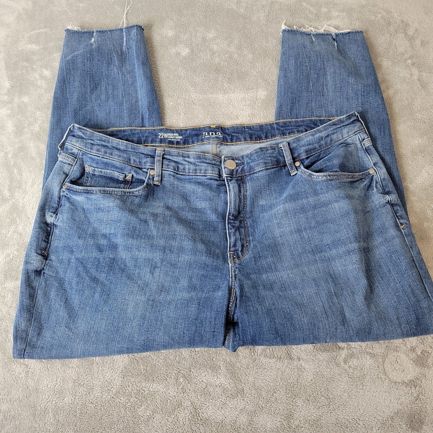 Ana Womens Jeans 22W Plus Curvy Skinny Medium Blue Denim Frayed Hems Zip Fly