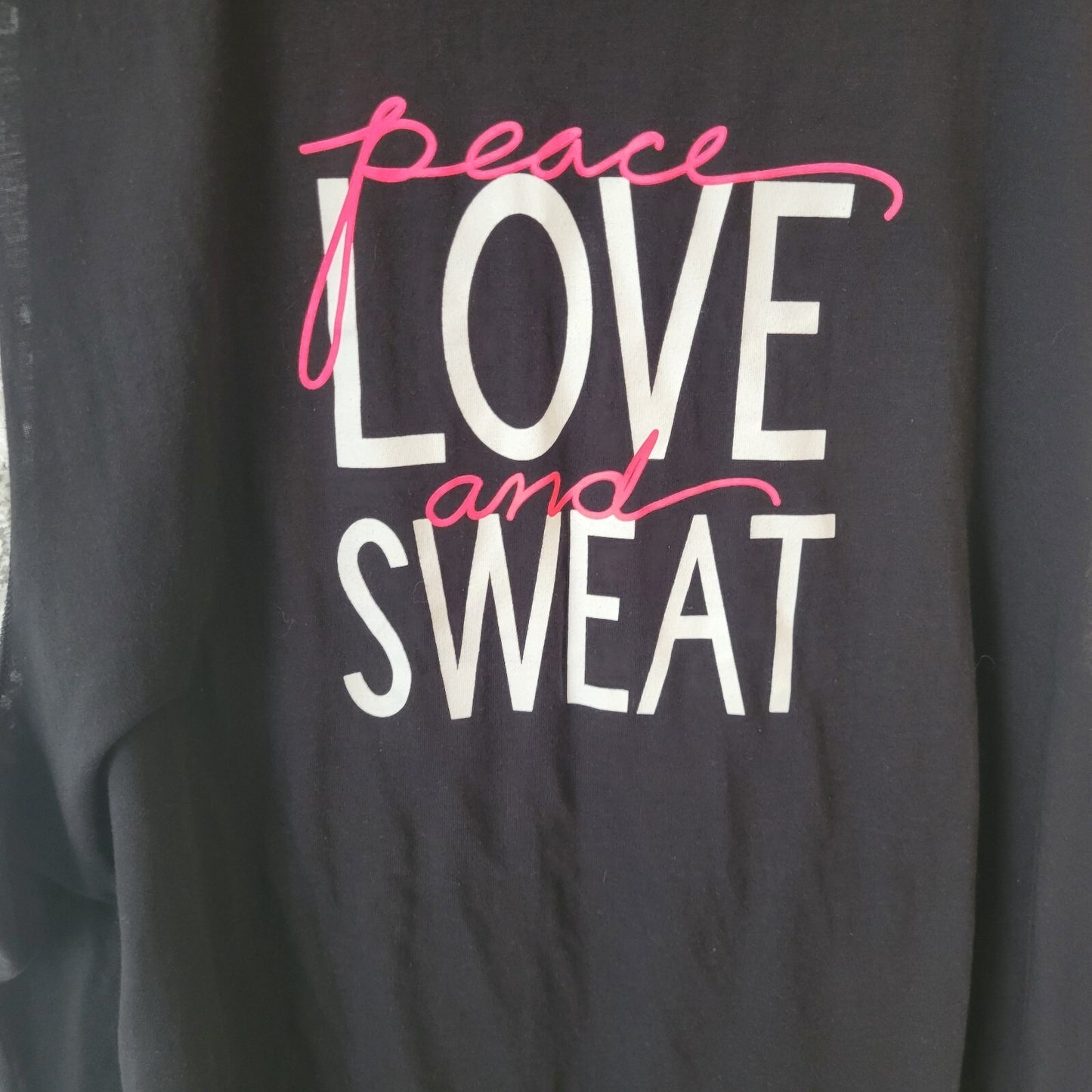 Danskin Now Loose Womens XXL Plus Tee Sleeveless Peace Love Sweat Active Black