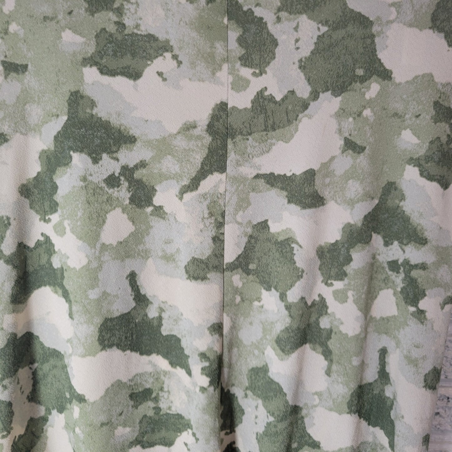 Cato Est 1946 Womens Top XL Sleeveless Green Paisley Lightweight Draped Hem