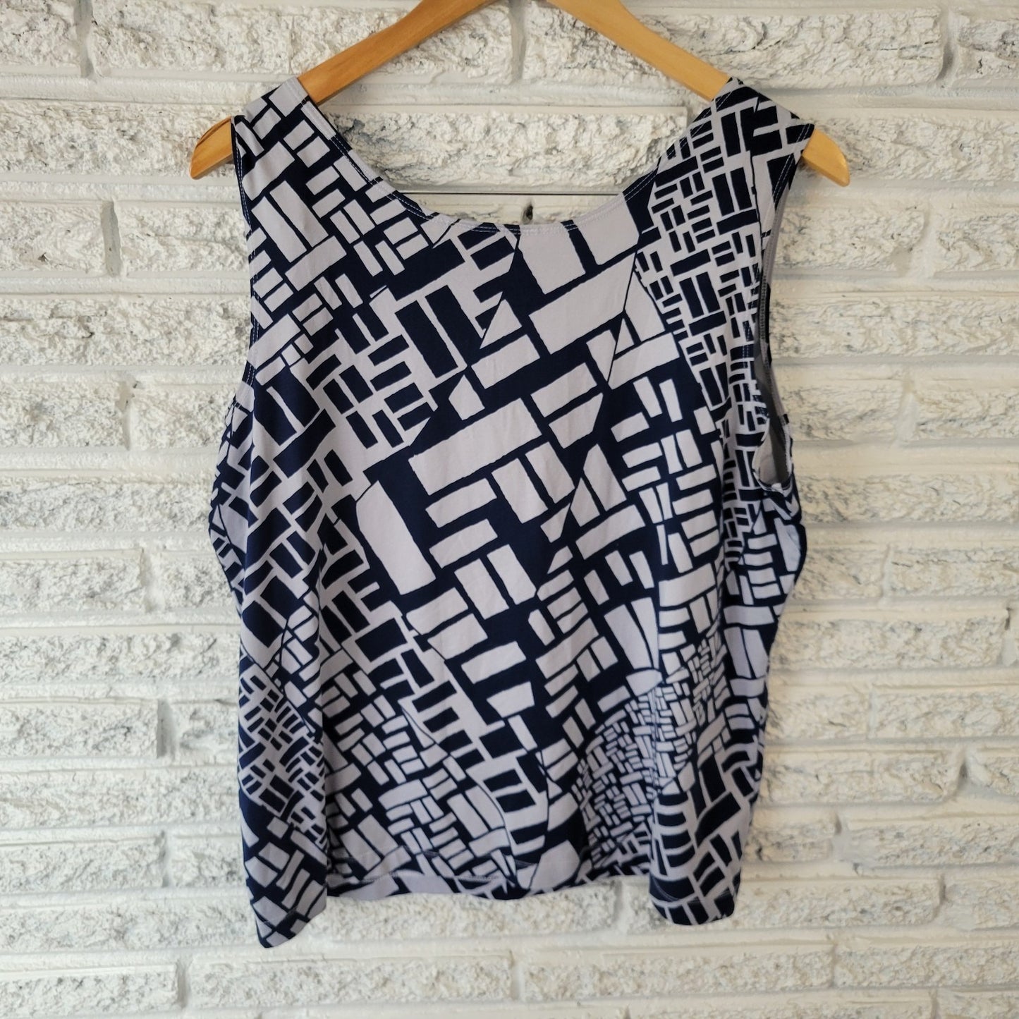 Chico's Women's XL Blue Geometric Tank Top Sleeveless Nylon Spandex Stretch