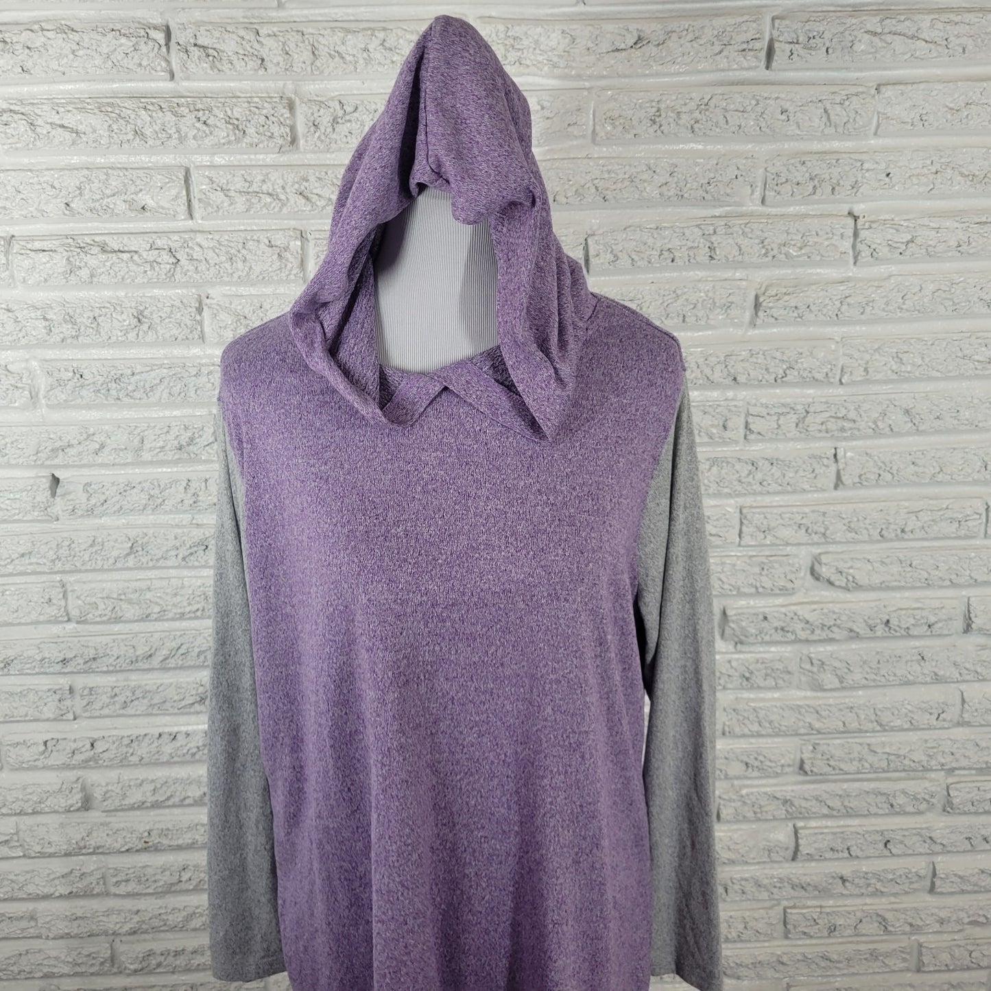 Bobbie Brooks Womens Top 2X Plus Hoodie Lightweight Lavender Soft Slit Comfy