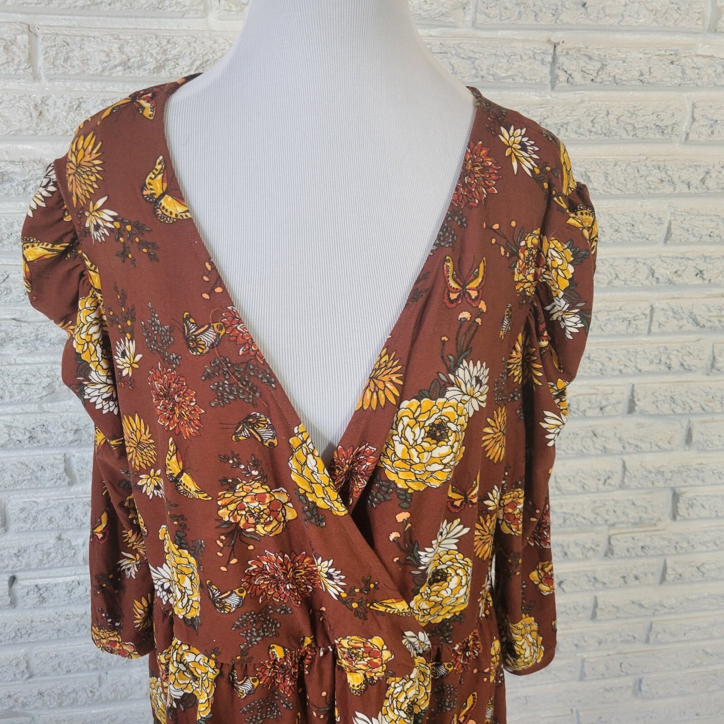 Kristin Nicole Womens Top 1X Plus 3/4 Sleeve Brown Floral Poly Blend Lightweight