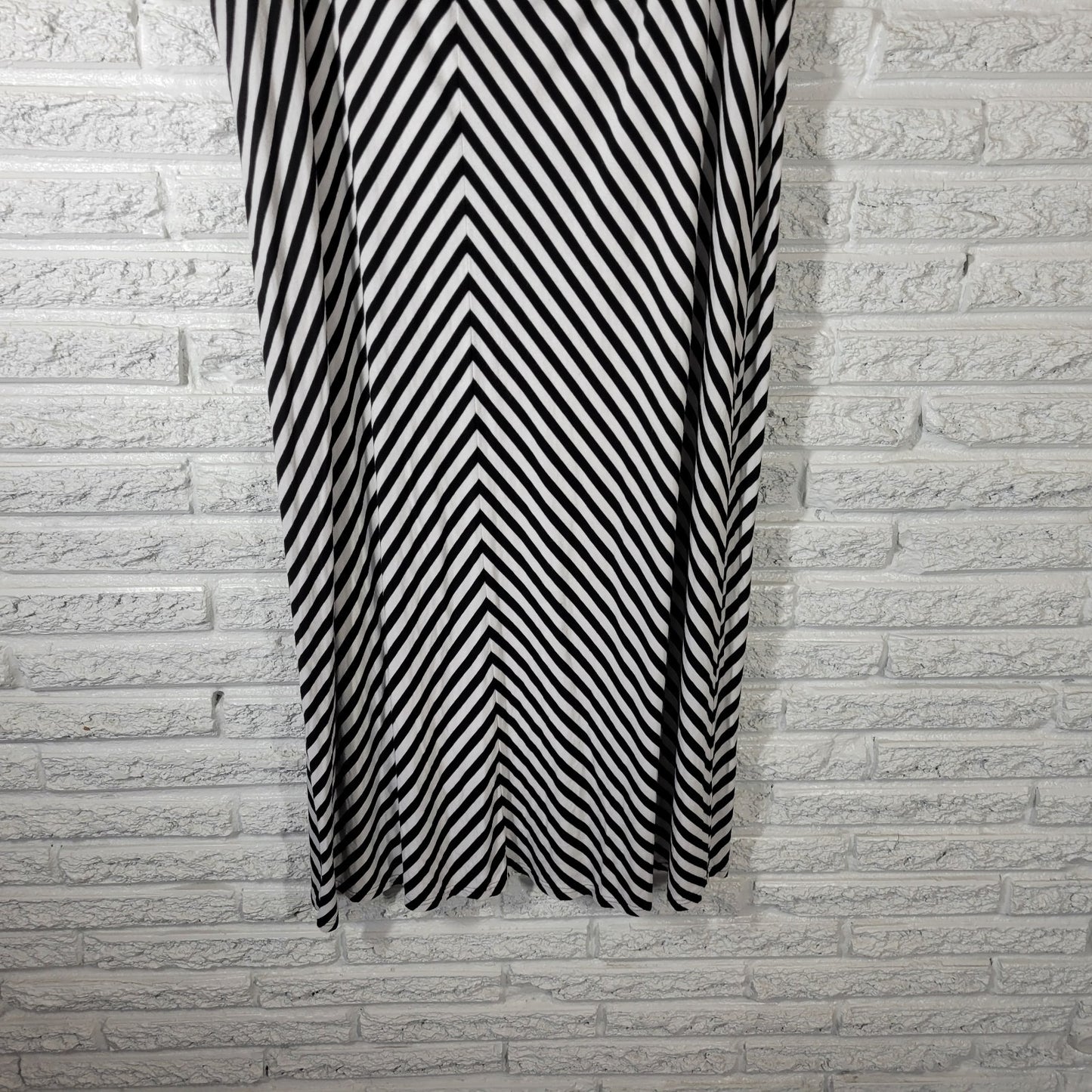 Avenue Womens Skirt 22 24 Plus Midi Black Stripe Rayon Spandex Casual Comfy