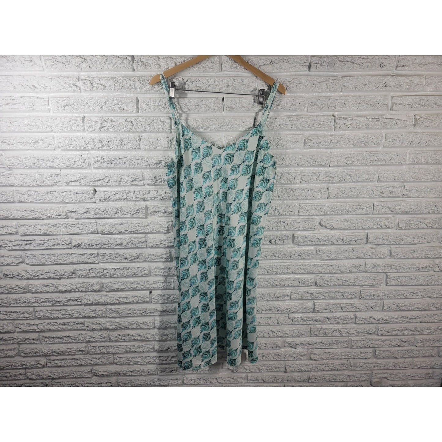 Cabernet Women's XL Nightgown Chemise V-Neck Spaghetti Strap Blue Geometric