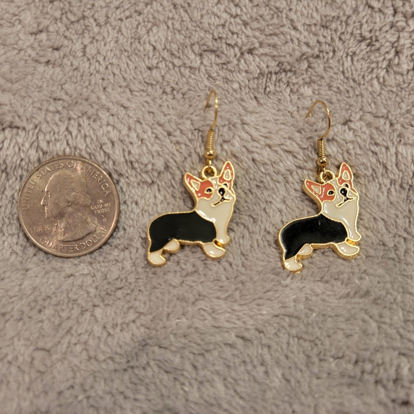 Corgi Dog Puppy Womens Earrings One Pair Gold Tone Hanging Dangle Novelty
