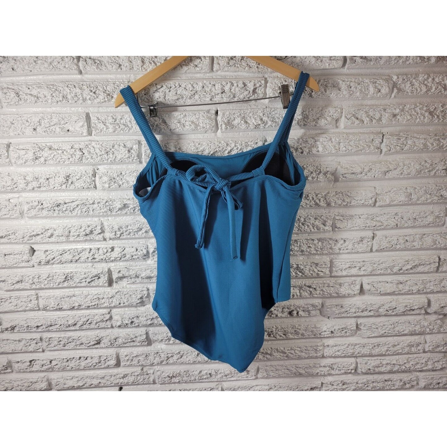 Kona Sol Womens Swimsuit Extra Large One Piece Blue Ribbed Bra Keyhole Back