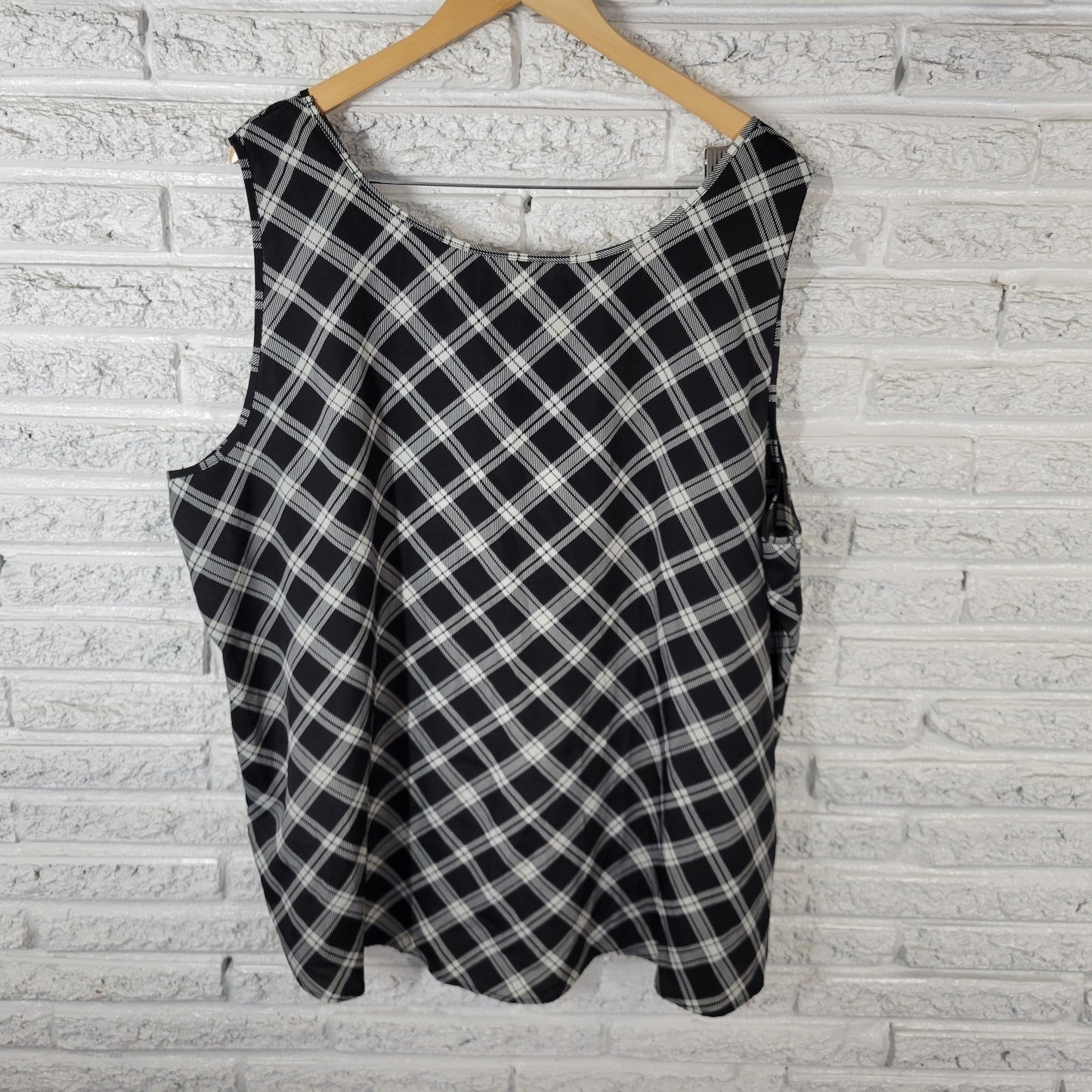 Faded Glory Womens Top 4X Plus Tank Sleeveless Black Plaid Comfy Lightweight