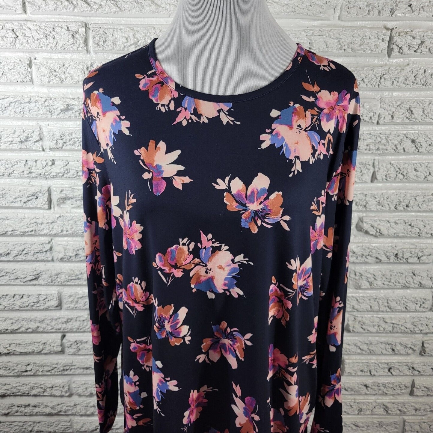 J Jill Fit Womens Top Extra Large Tee Long Sleeve Blue Pink Floral Poly Blend