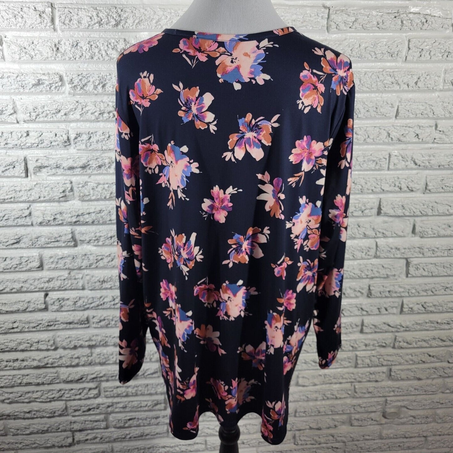 J Jill Fit Womens Top Extra Large Tee Long Sleeve Blue Pink Floral Poly Blend