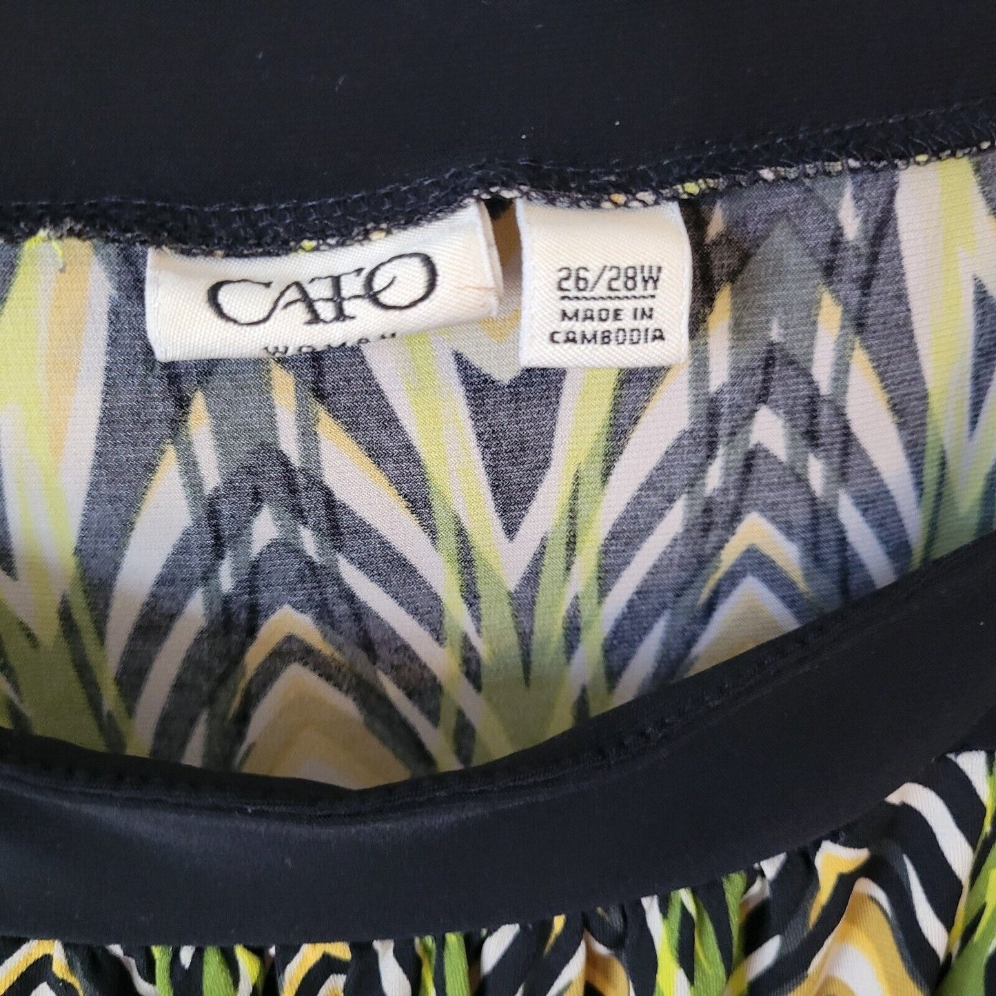 Cato Womens Top 26W 28W Plus Short Sleeve Green Black Geometric Comfy Office